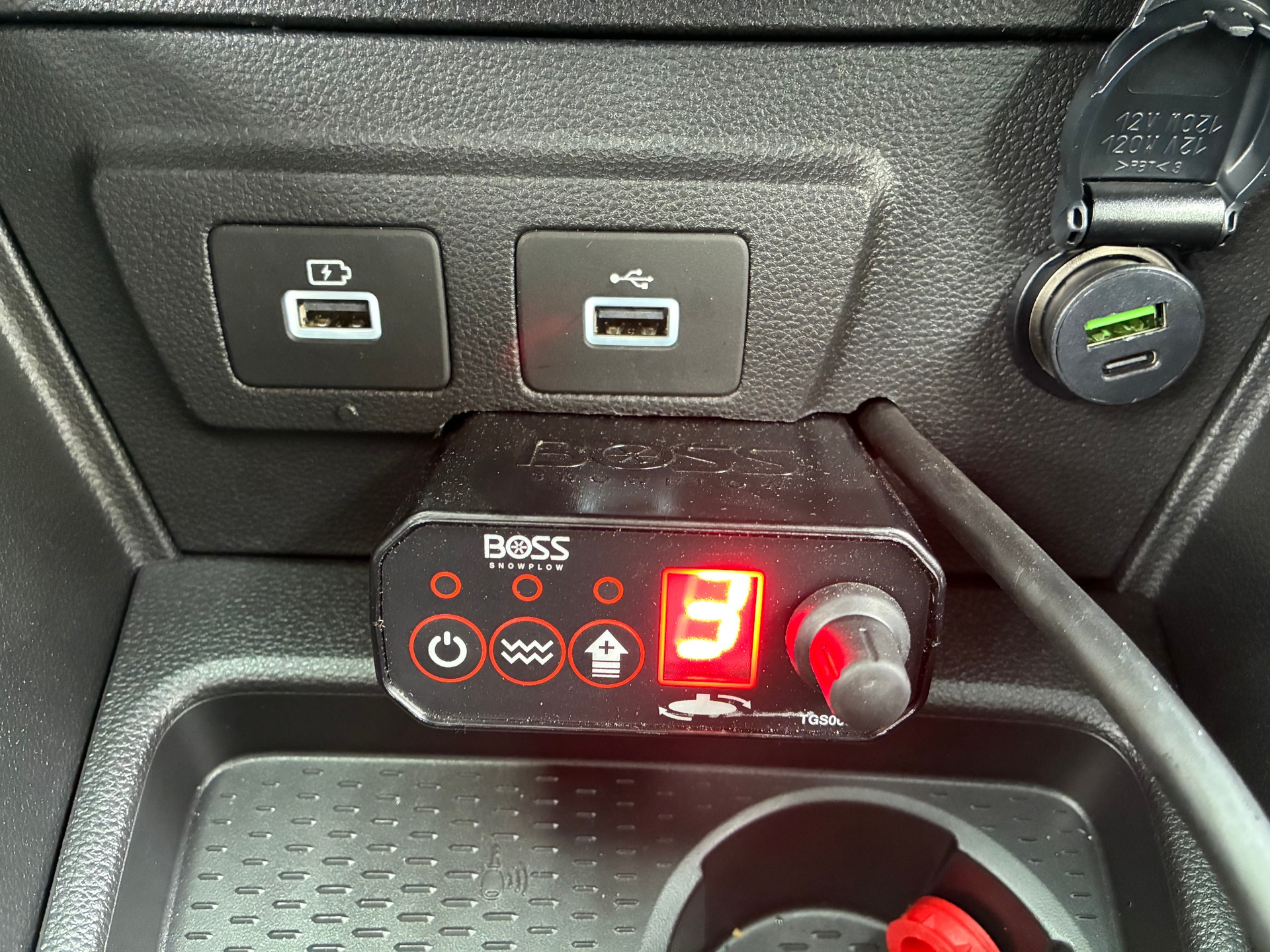 DACIA Duster Diesel Winterdienst-image-10