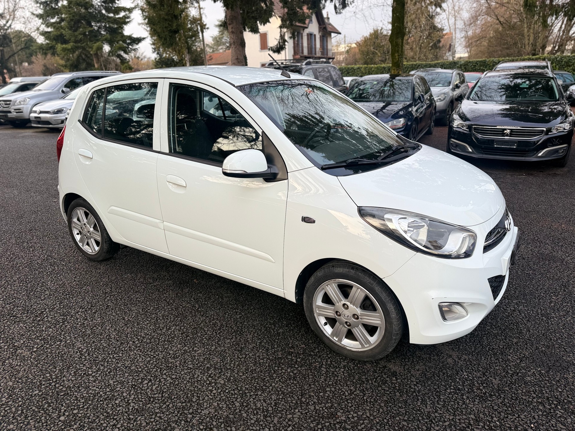 HYUNDAI i10 1.2 Style-image-5