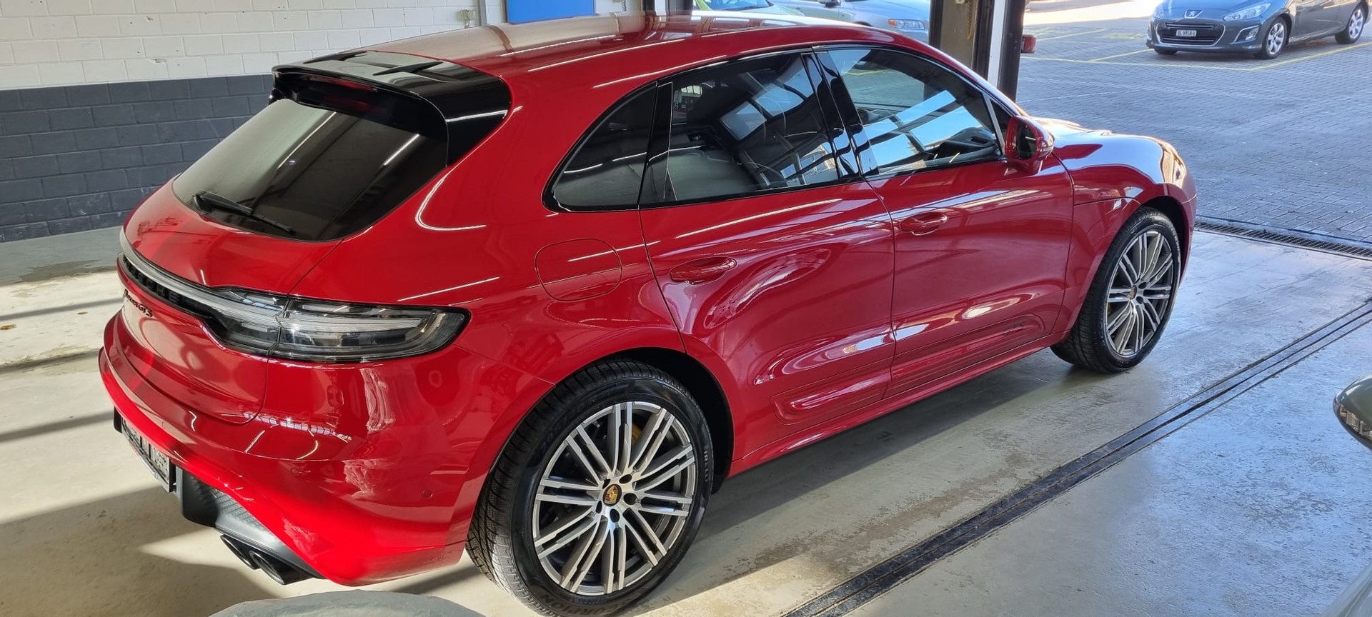 PORSCHE Macan GTS PDK-image-3
