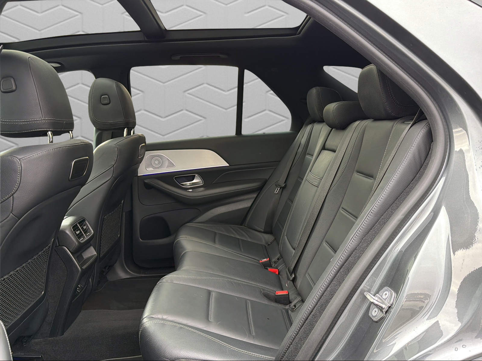 MERCEDES-BENZ GLE 400 d 4Matic AMG Line 9G-Tronic-image-15