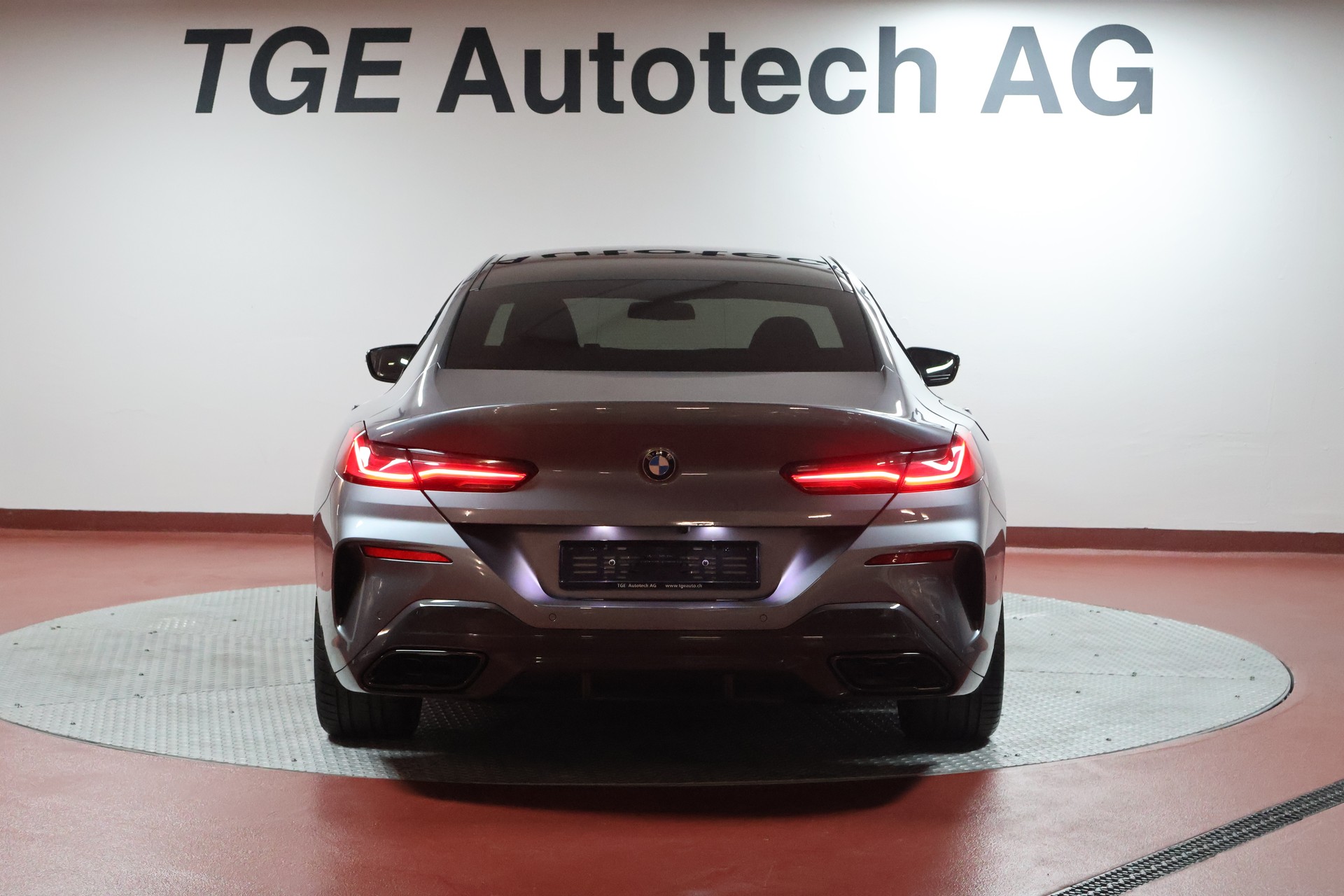BMW M850i xDrive Steptronic-image-18