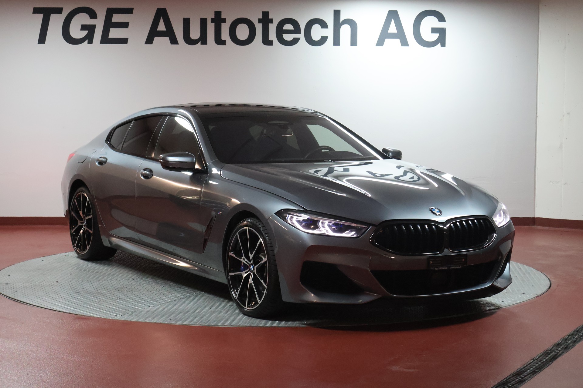 BMW M850i xDrive Steptronic-image-2