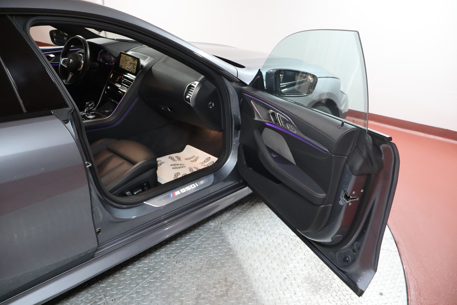 BMW M850i xDrive Steptronic-image-12