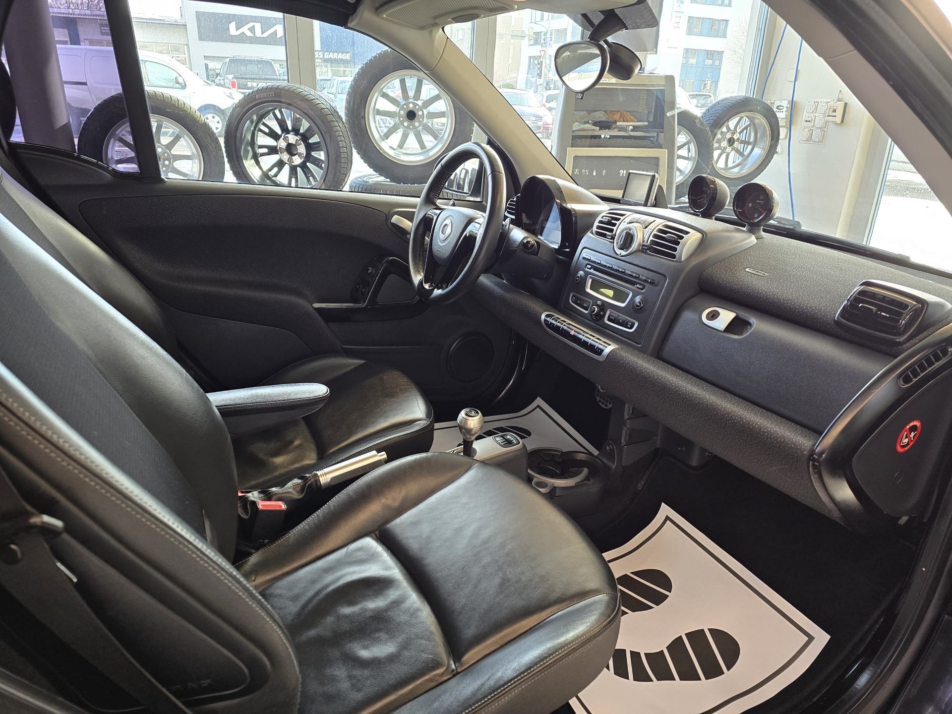 SMART fortwo Brabus softouch-image-10