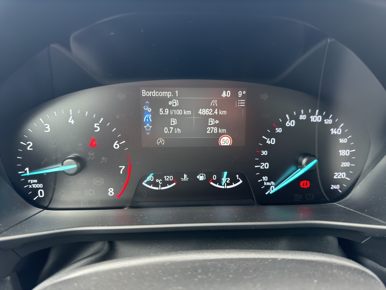 FORD Focus 1.0 SCTi Trend+-image-10