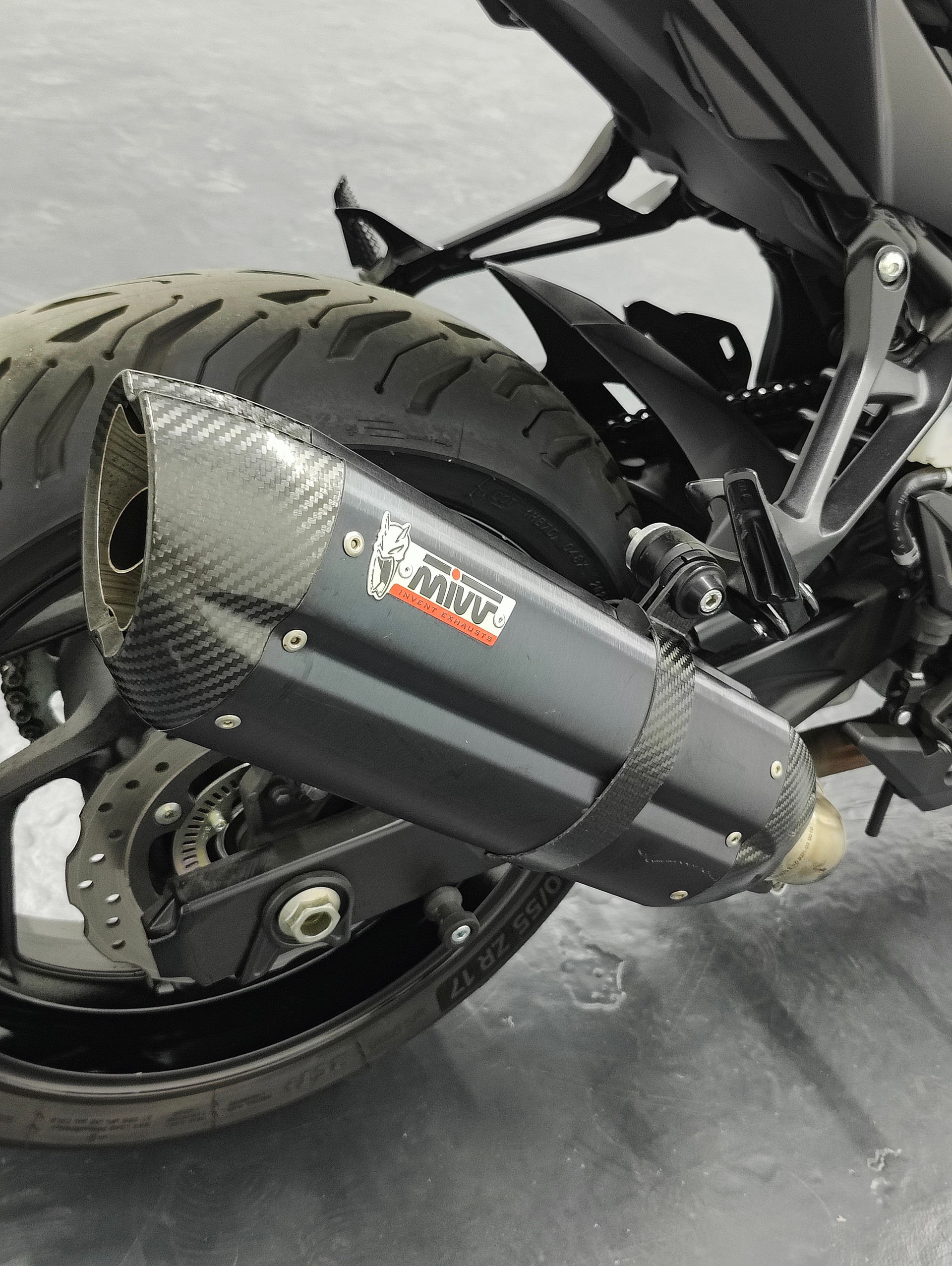 SUZUKI GSX-S 750 ABS-image-11