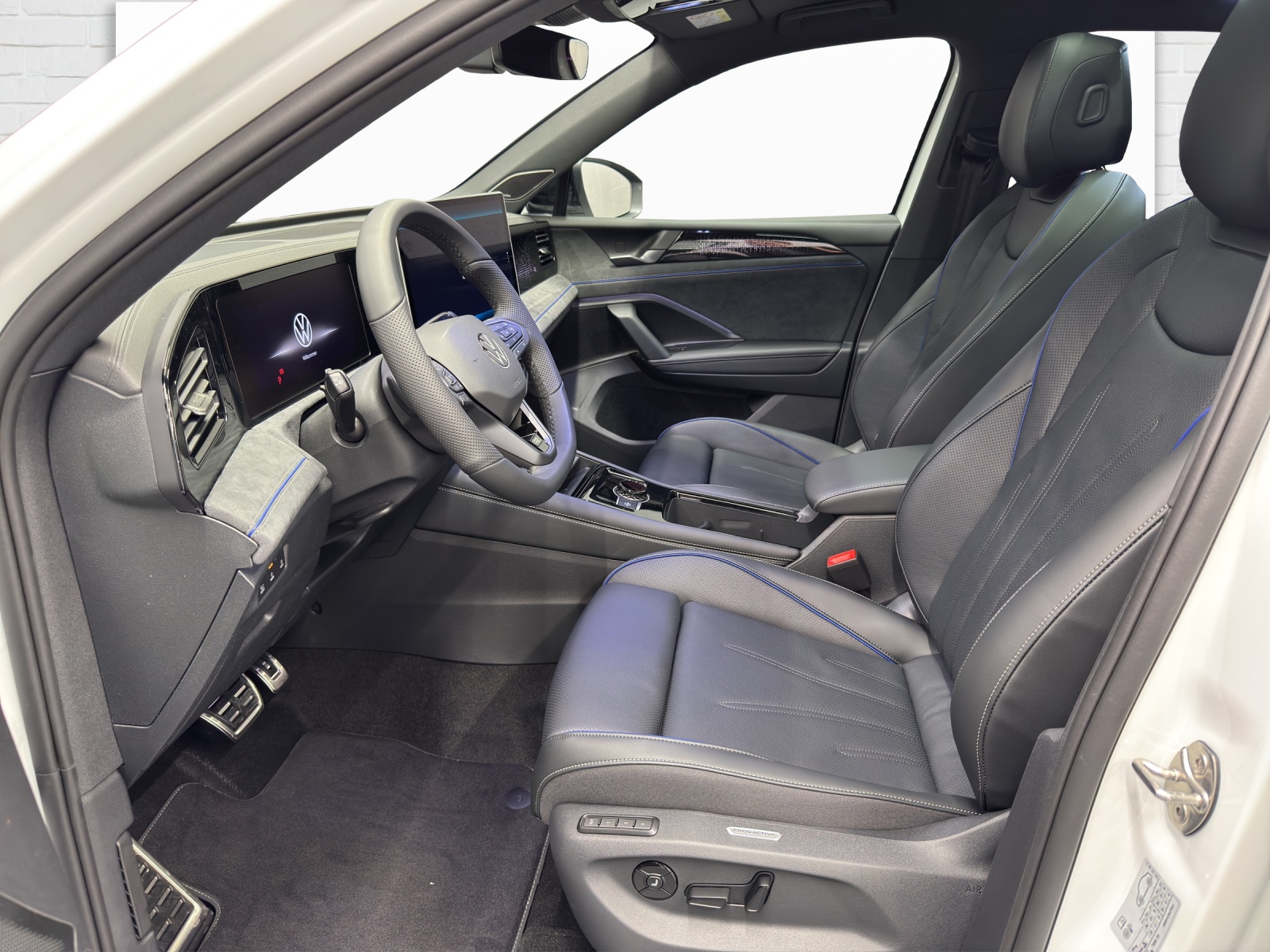 VW Tiguan 2.0 TSI R-Line Plus DSG 4motion-image-6