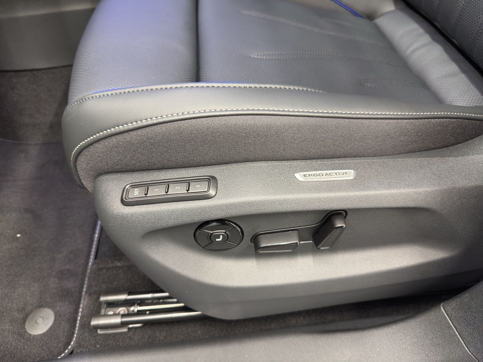 VW Tiguan 2.0 TSI R-Line Plus DSG 4motion-image-14