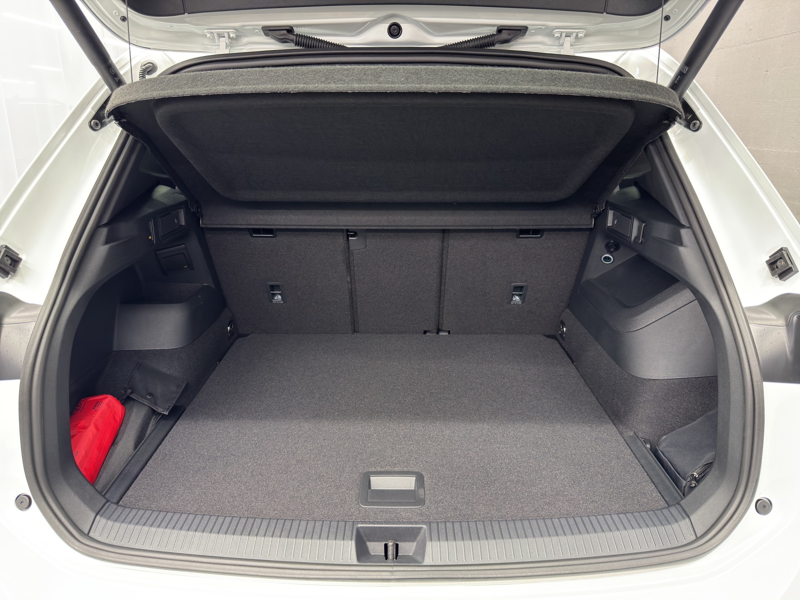 VW Tiguan 2.0 TSI R-Line Plus DSG 4motion-image-10