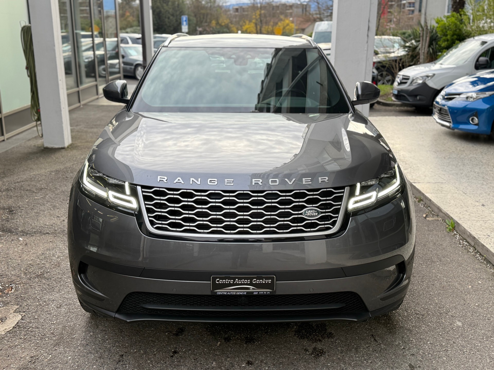 LAND ROVER Range Rover Velar R-Dynamic P 250 SE Automatic-image-0