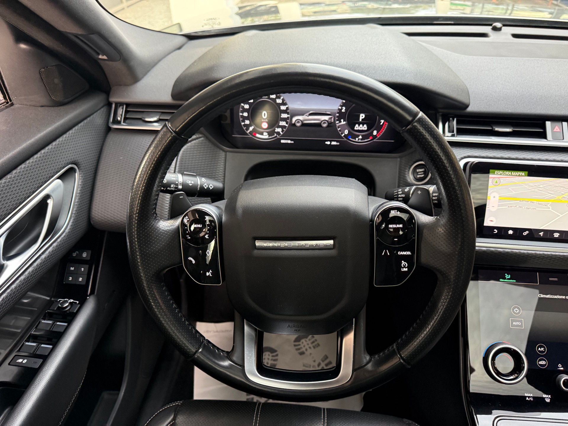 LAND ROVER Range Rover Velar R-Dynamic P 250 SE Automatic-image-11