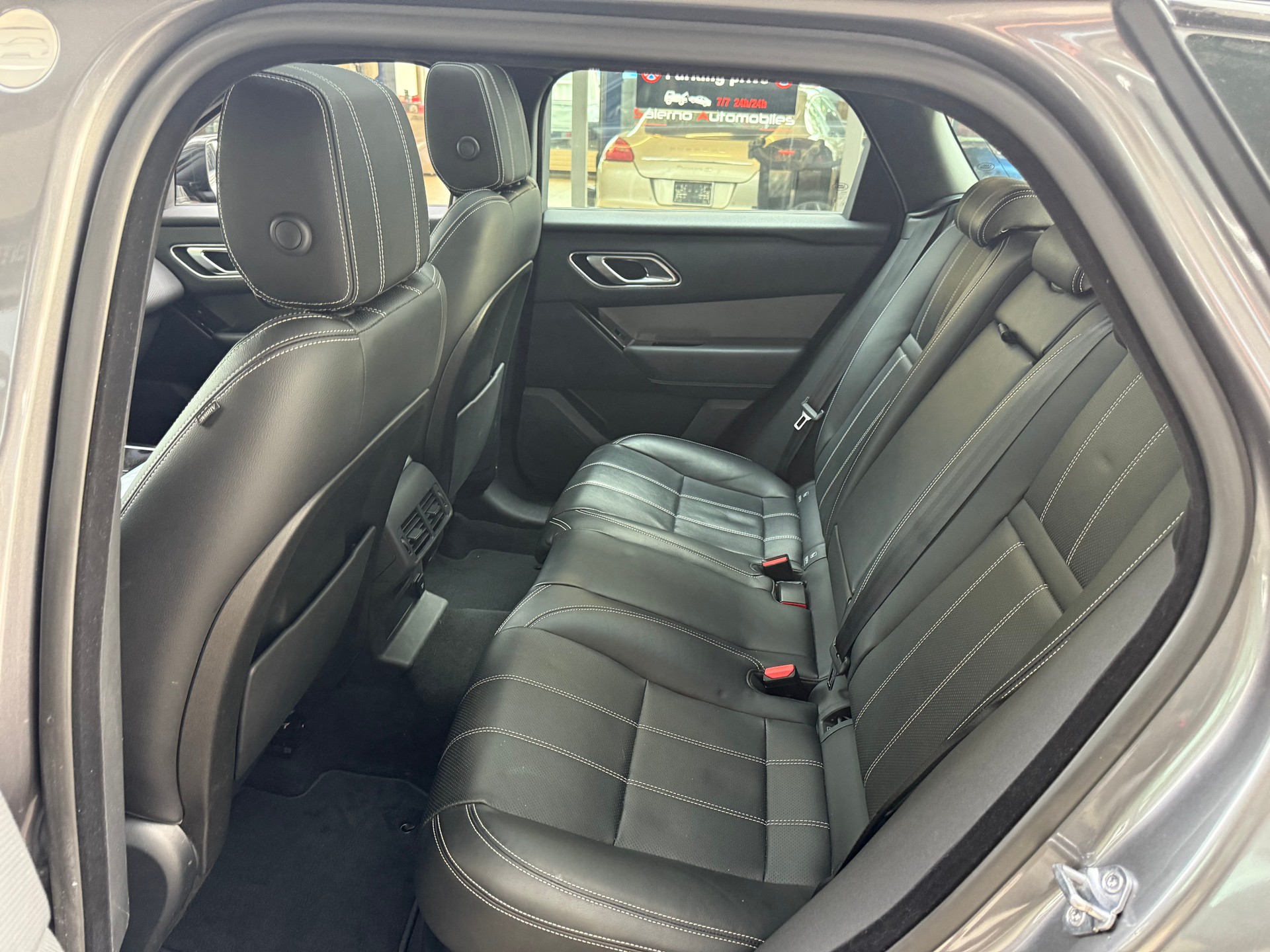 LAND ROVER Range Rover Velar R-Dynamic P 250 SE Automatic-image-10