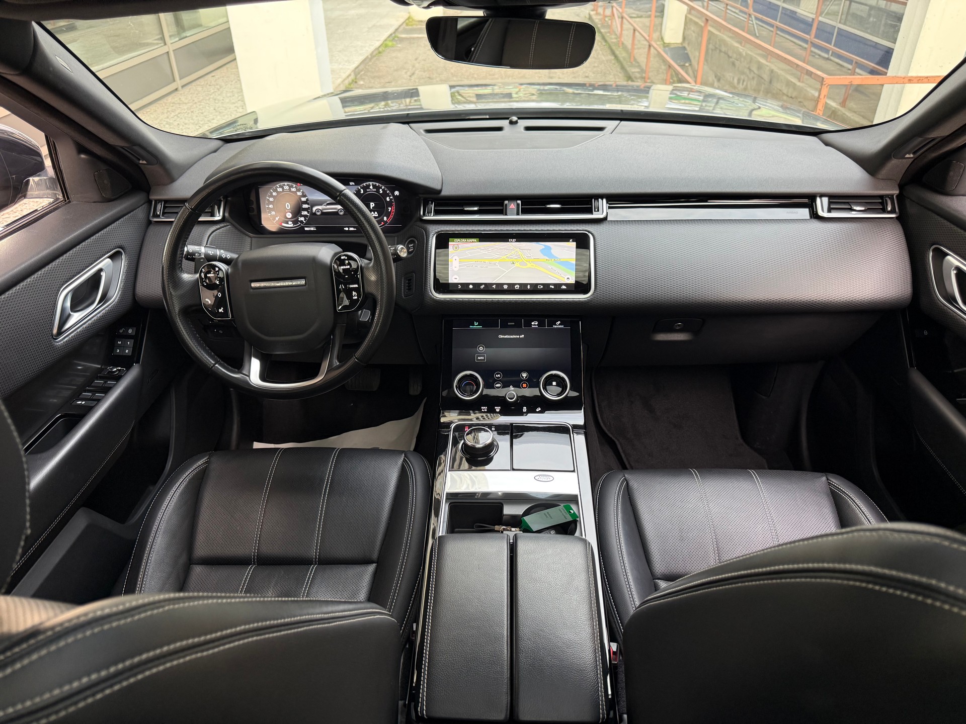 LAND ROVER Range Rover Velar R-Dynamic P 250 SE Automatic-image-8