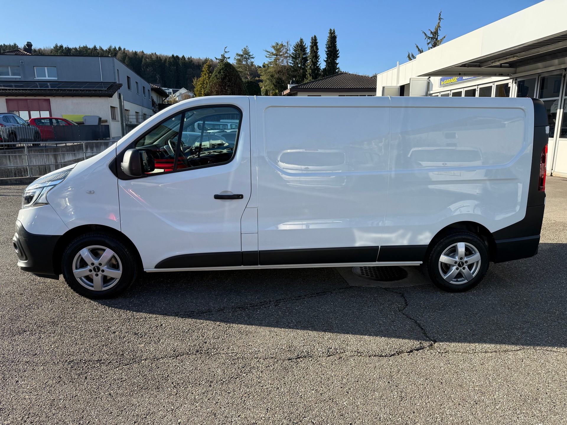 RENAULT Trafic 2.0 Energy dCi 120 3.0t Business L2H1-showroom-element-2