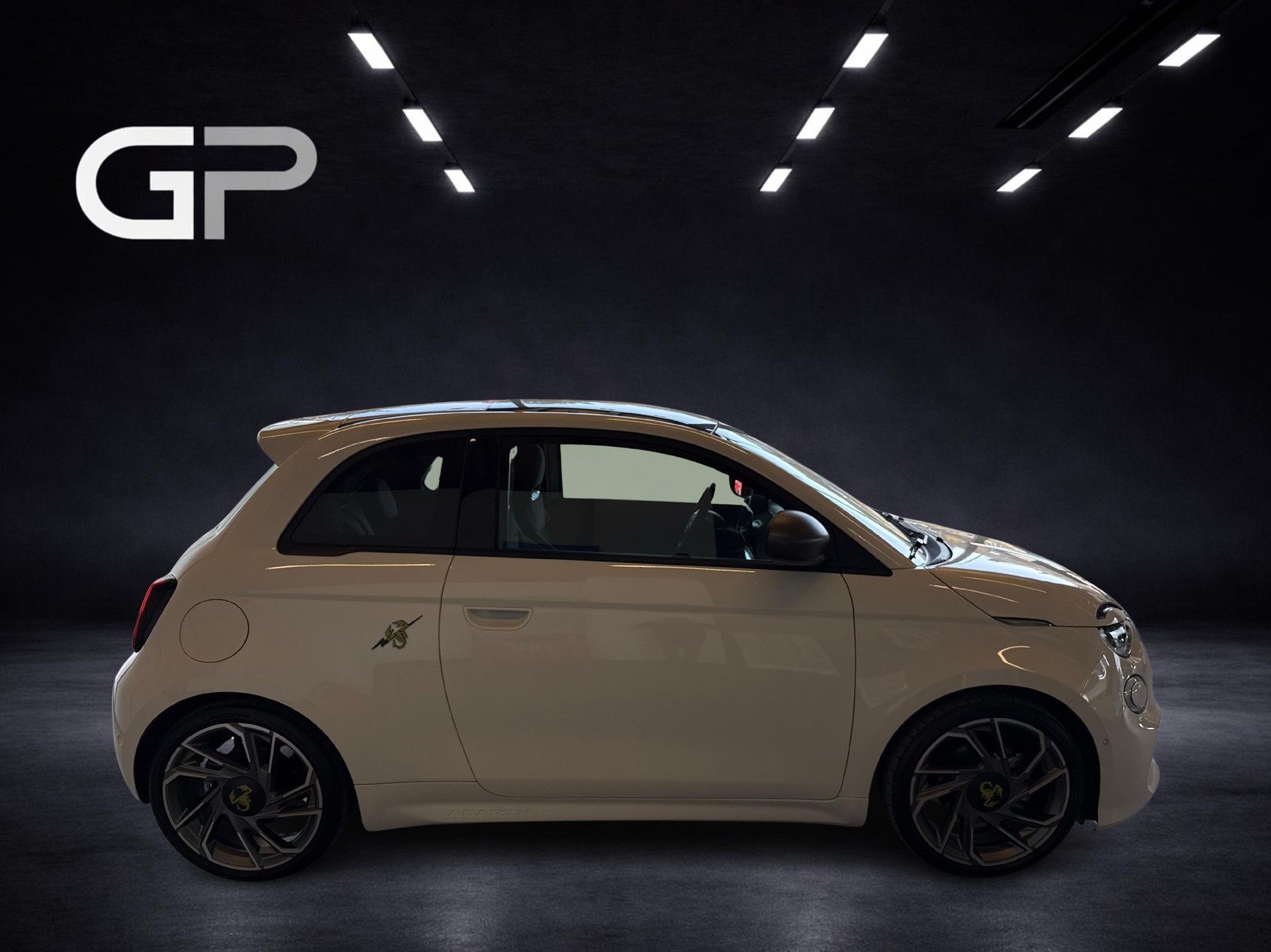 FIAT 500 Abarth Turismo-image-4