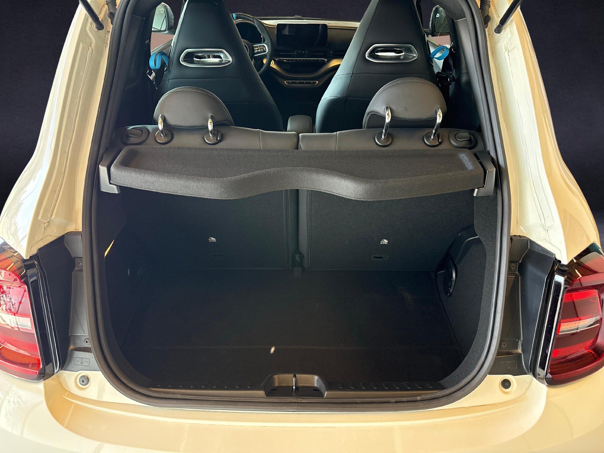 FIAT 500 Abarth Turismo-image-10
