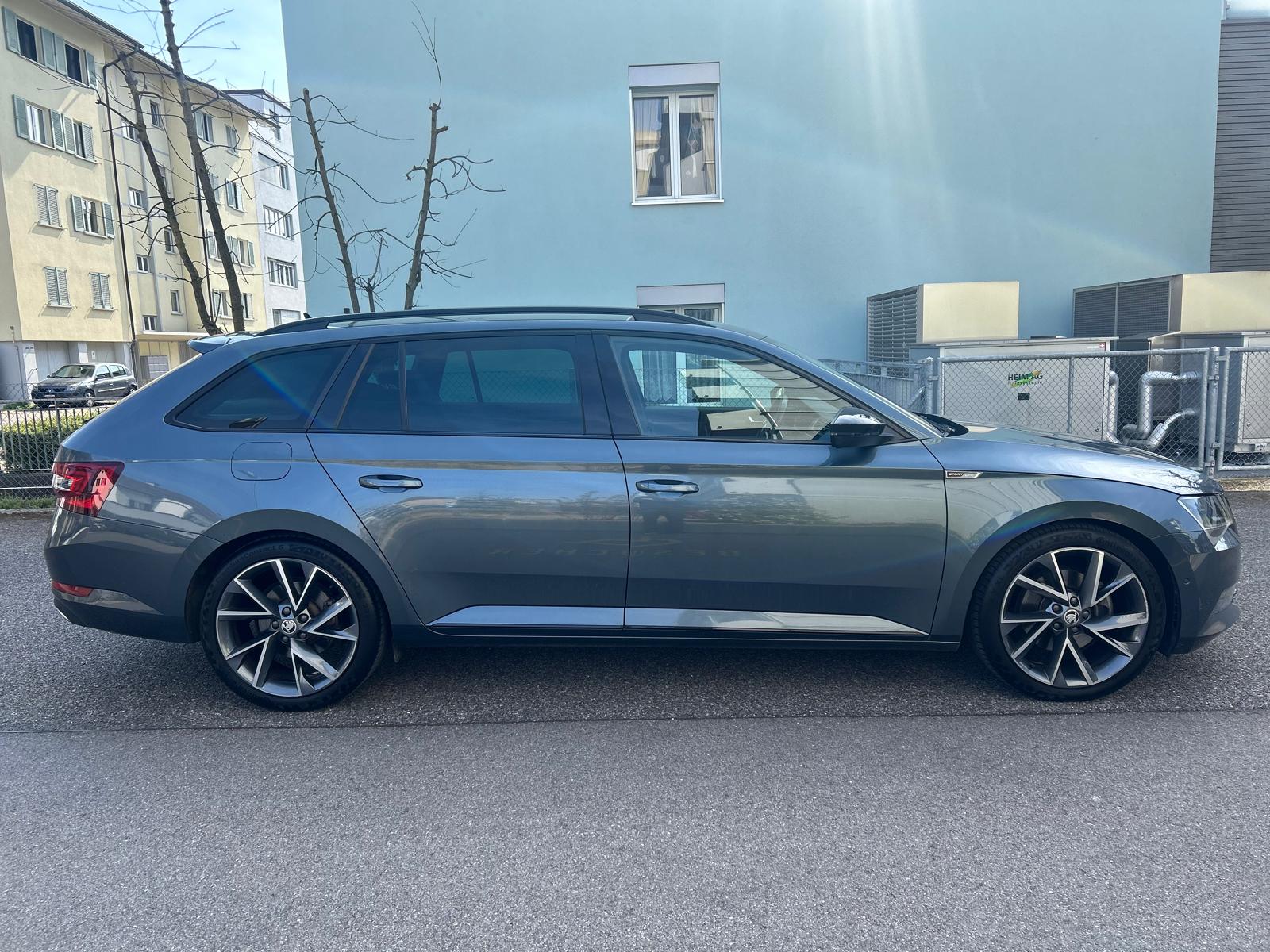 SKODA Superb Combi 2.0 TDi SportLine 4x4 DSG-showroom-element-1