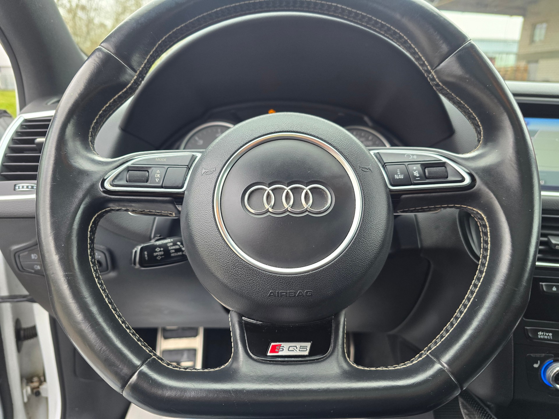 AUDI SQ5 3.0 TDI quattro tiptronic-image-16