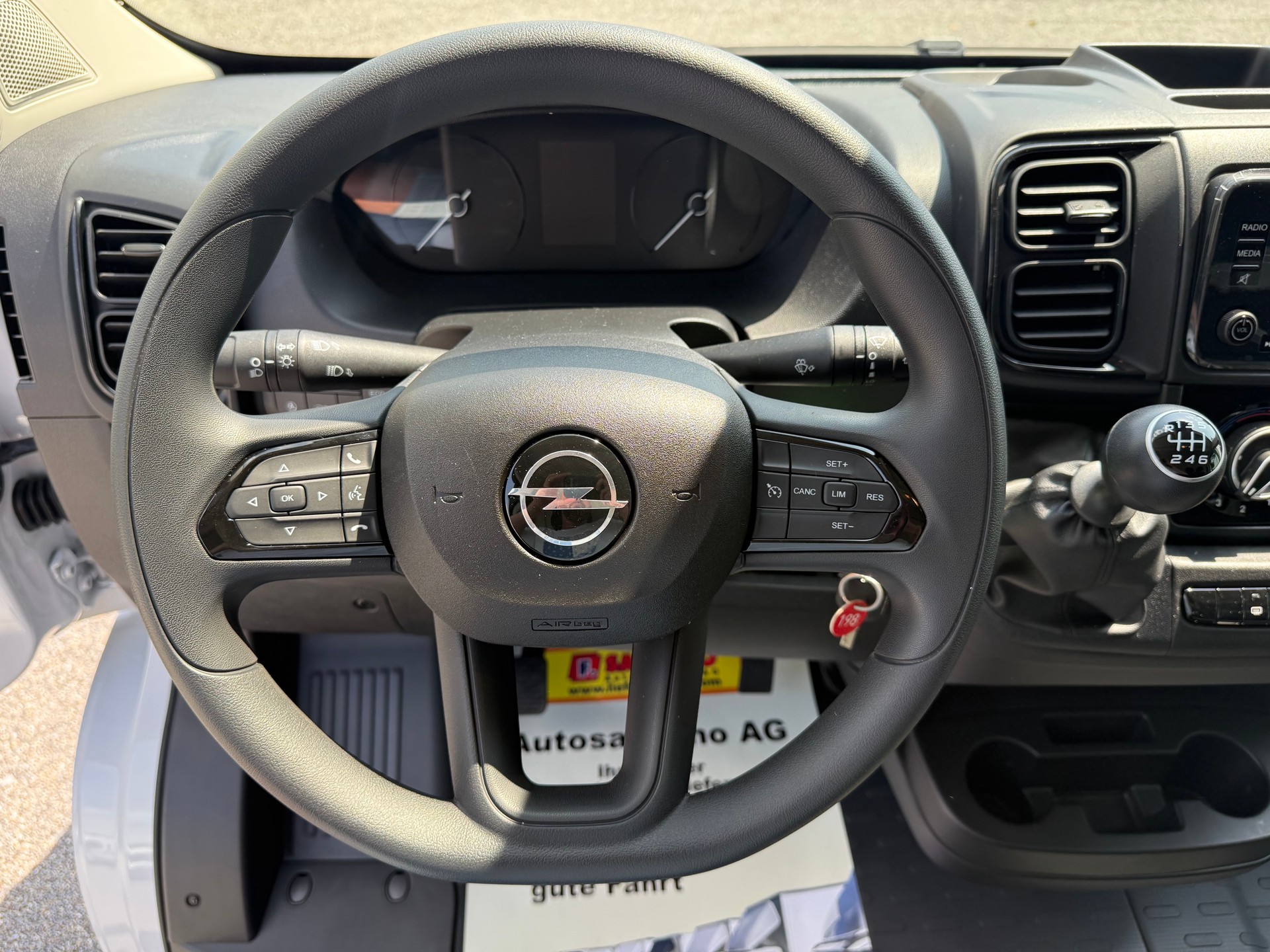 OPEL Movano 2.2 d 3.5t L2H2 140 PS neues Interieur Jg. 2026-image-12