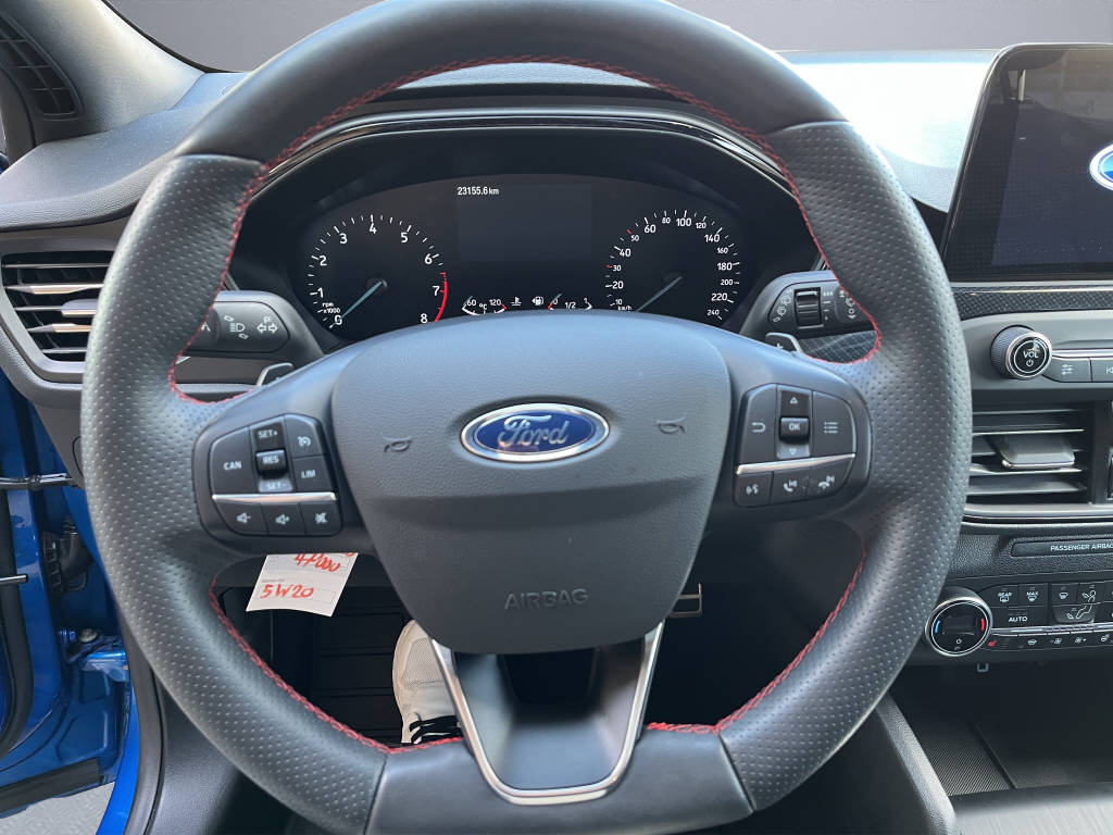 FORD Focus 1.0i EcoB 125 ST-Line-image-9