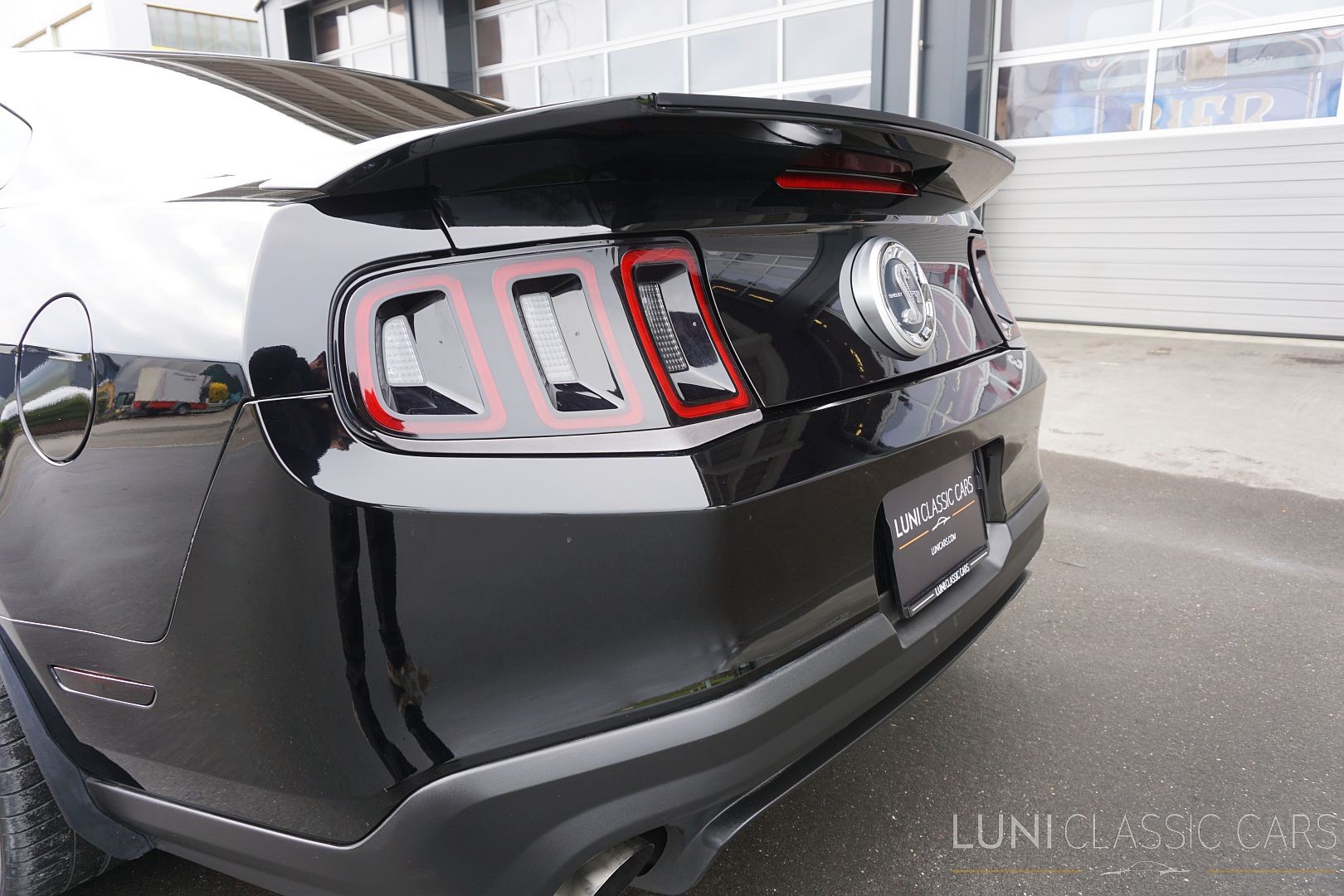 FORD Mustang Shelby GT500-image-12
