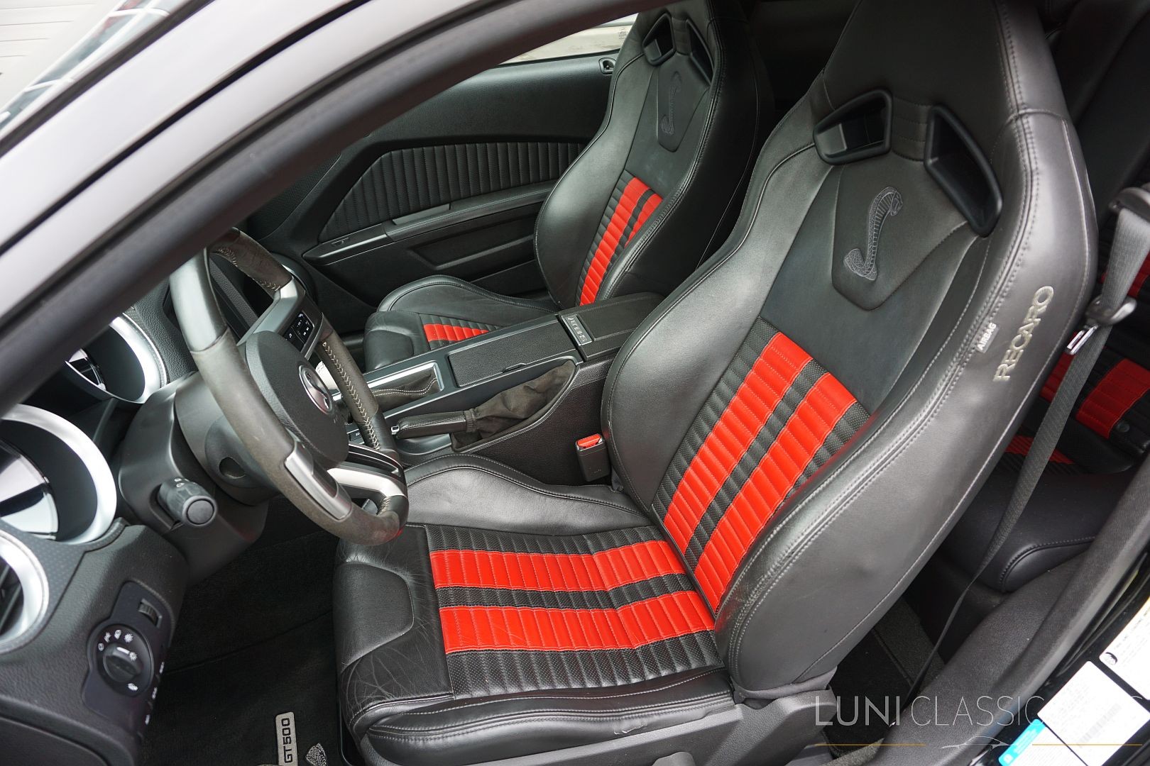 FORD Mustang Shelby GT500-image-13