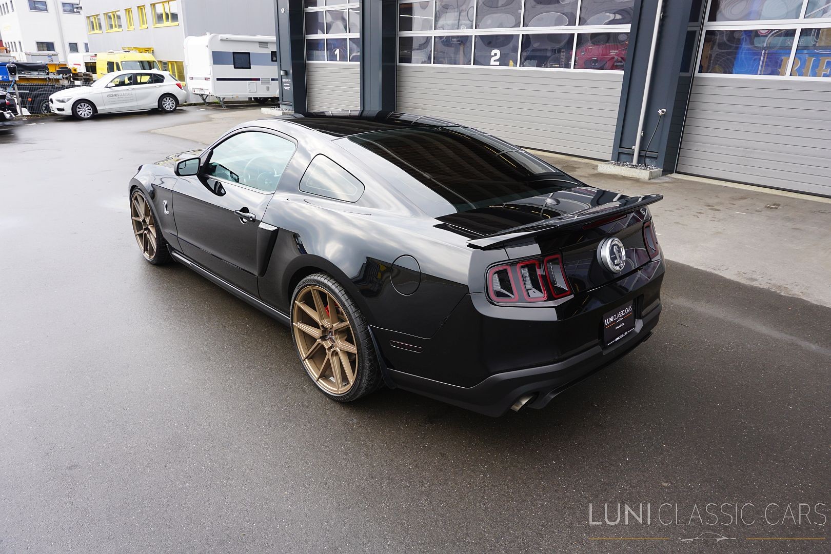FORD Mustang Shelby GT500-image-2