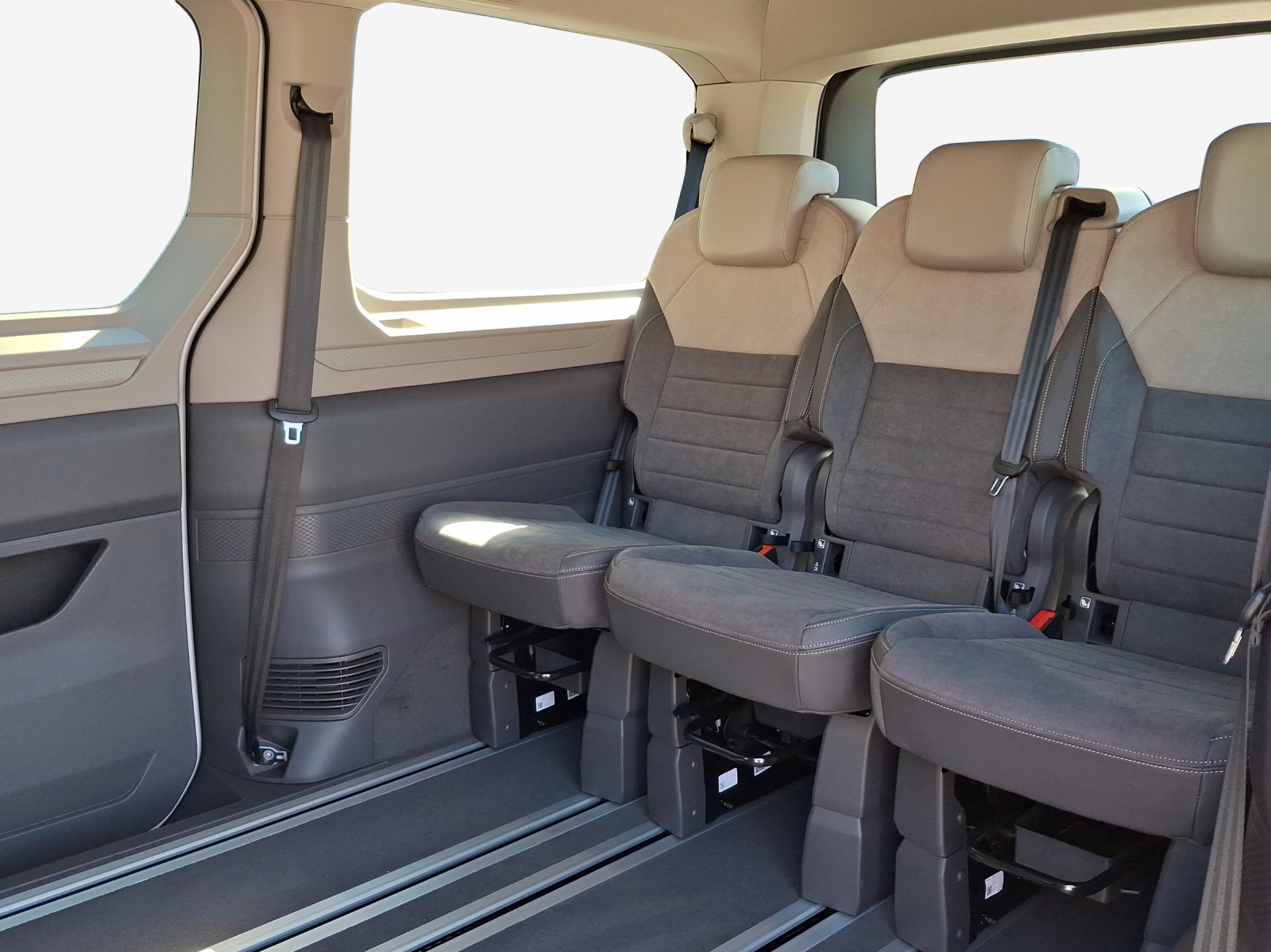 VW California 2.0 TDI Beach-image-10