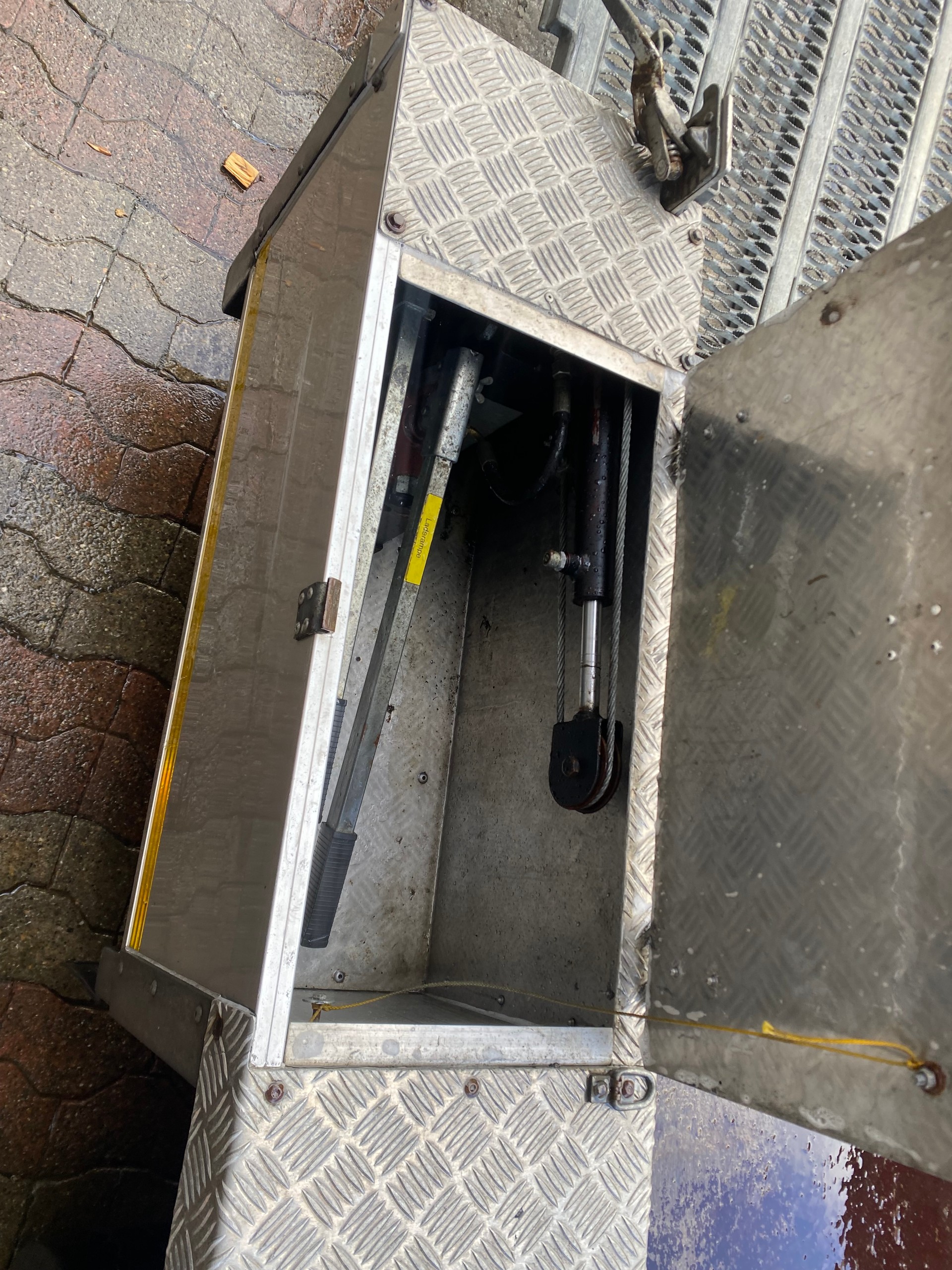 ABDERHALDEN 5,5t Eu Druckluft-image-7