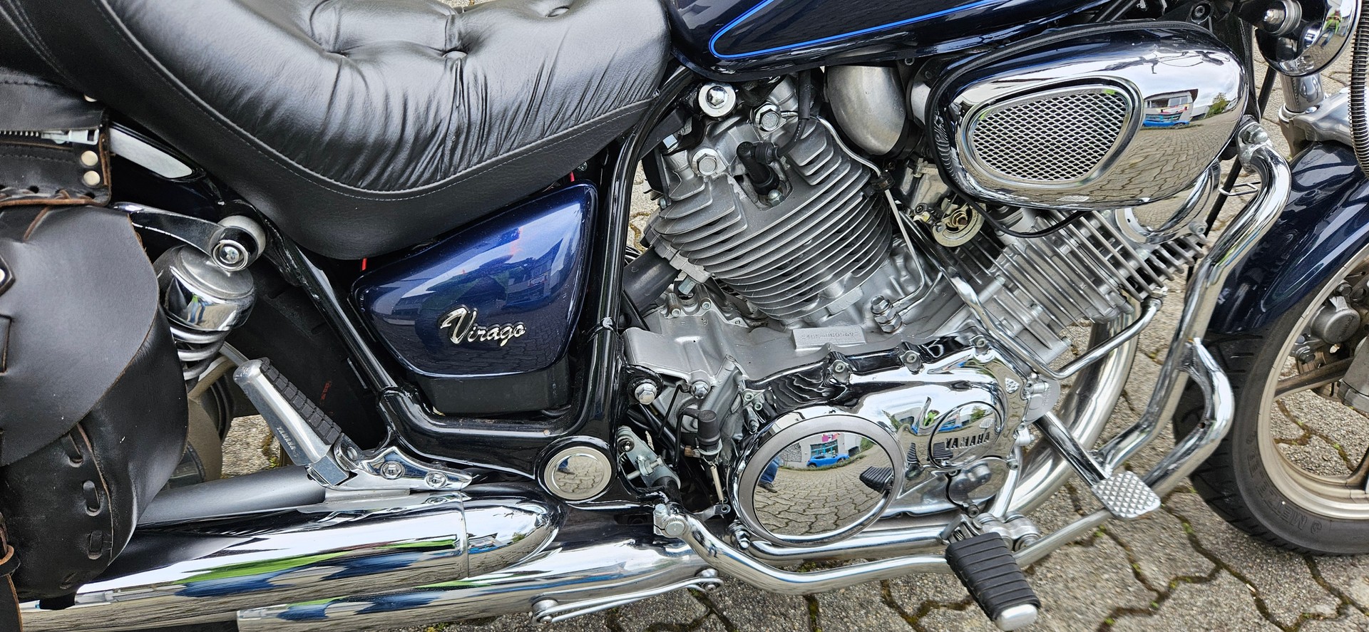 YAMAHA XV 750-image-1