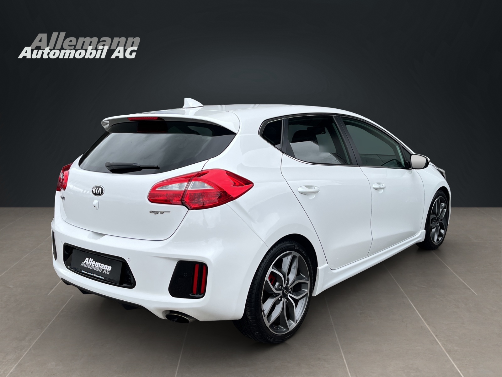 KIA Cee'd 1.6 GDi Turbo GT-image-5