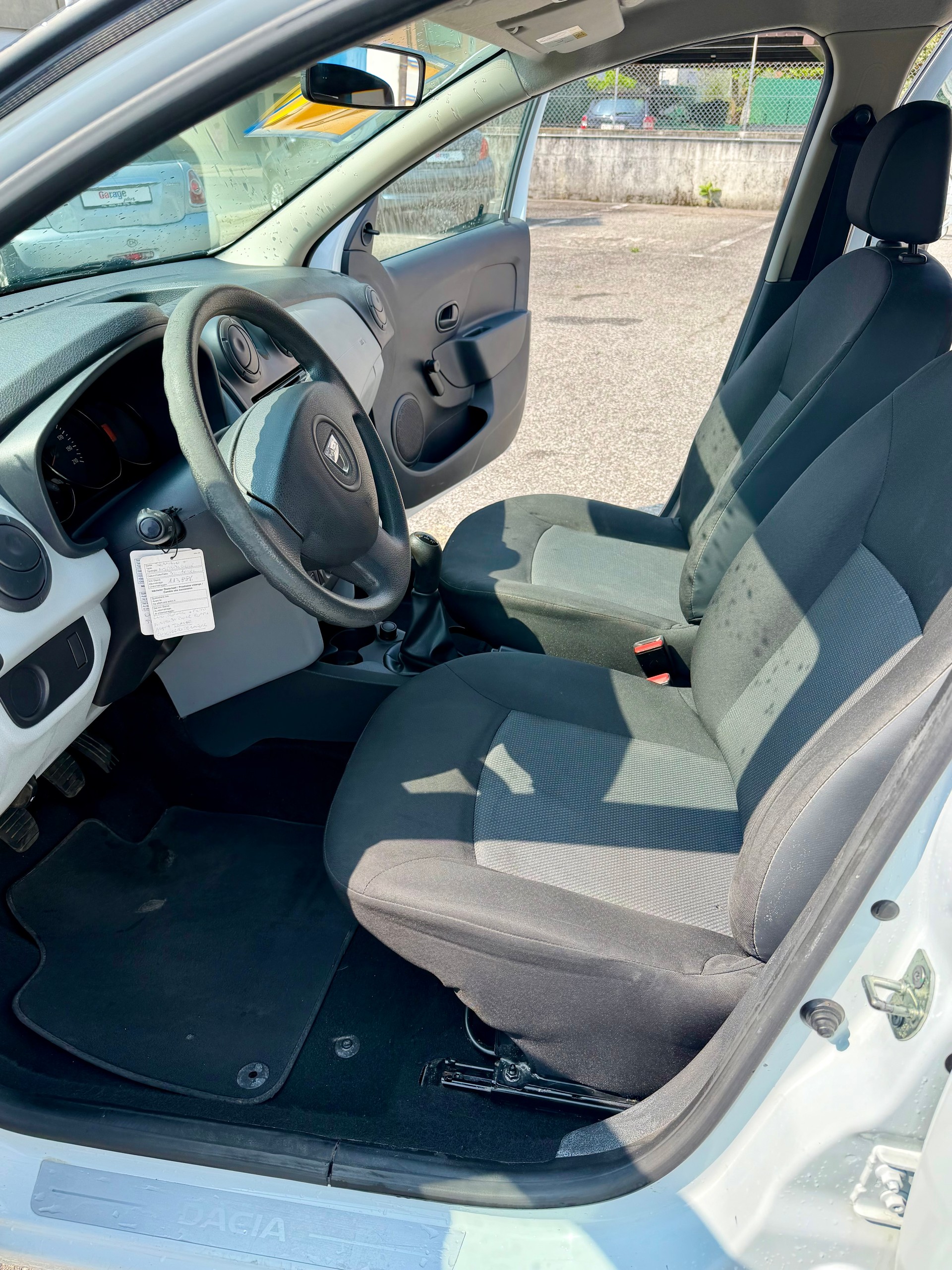 DACIA Sandero 1.2 Ambiance-image-6