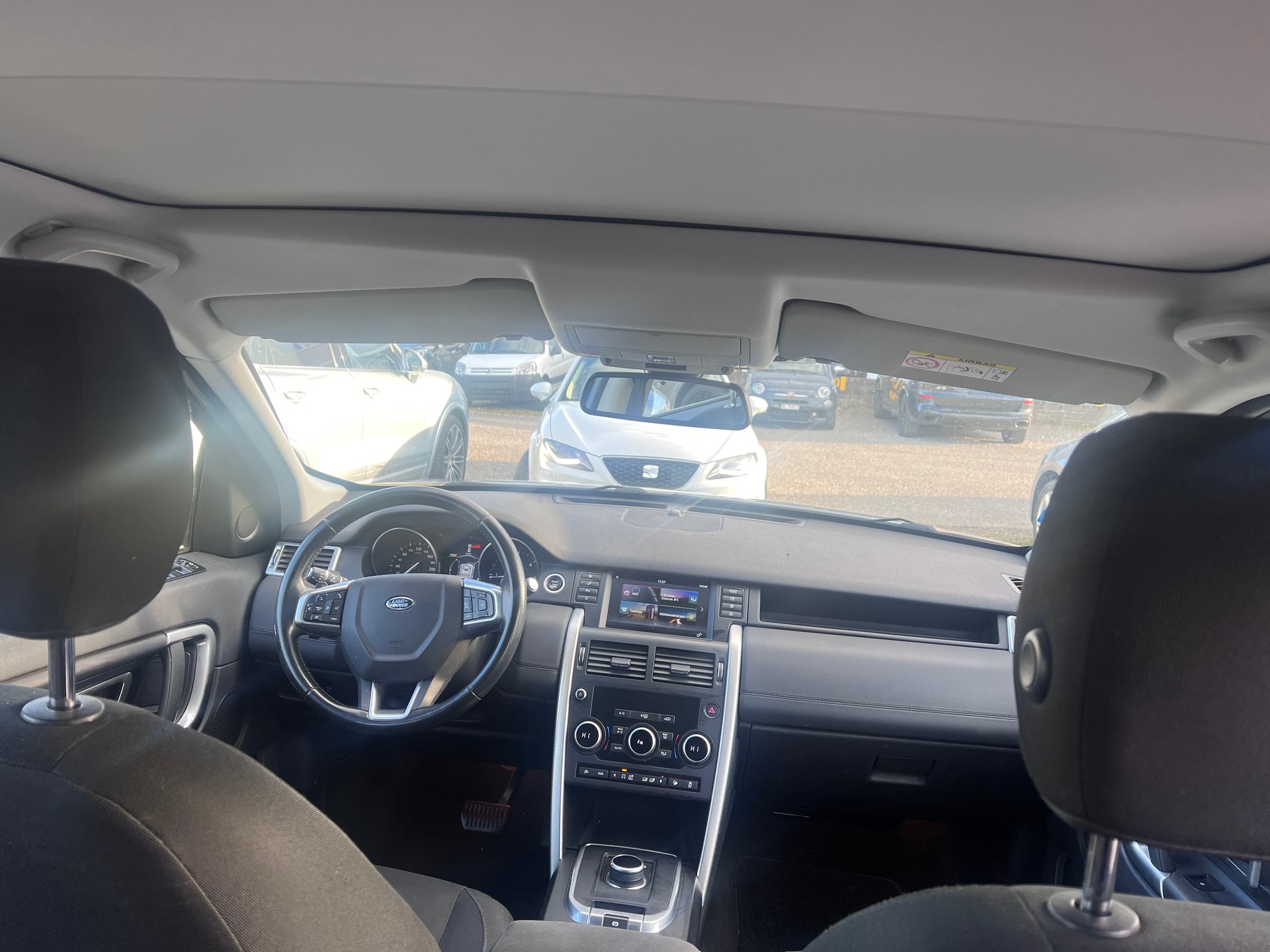 LAND ROVER Discovery 2.0 TD4 S Automatic-image-8