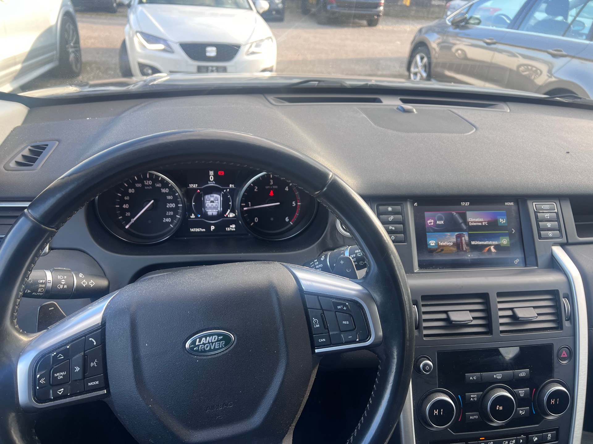 LAND ROVER Discovery 2.0 TD4 S Automatic-image-12