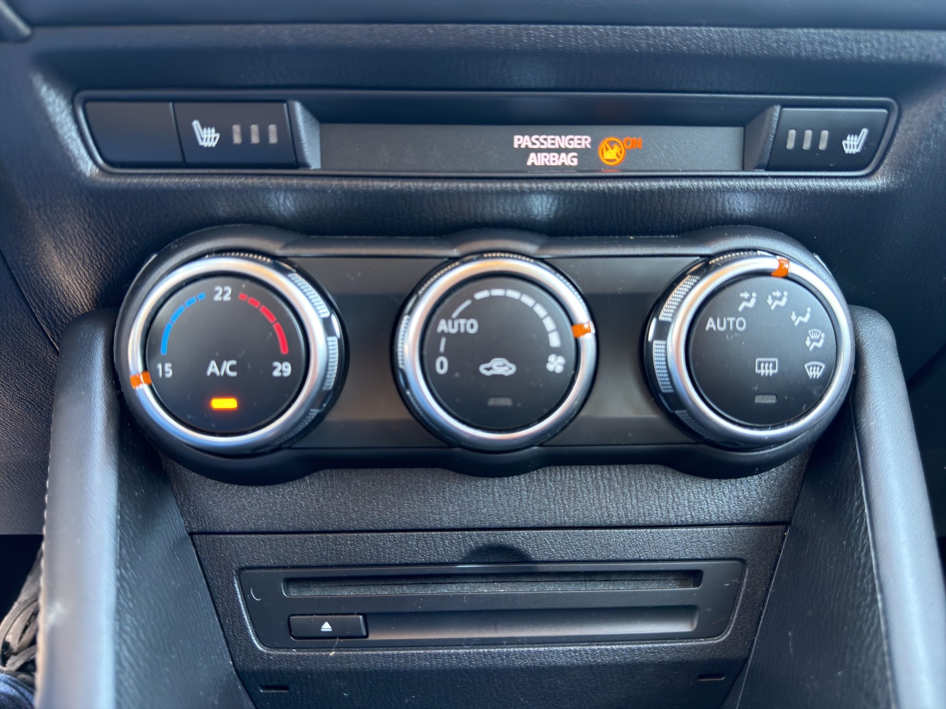 MAZDA CX-3 SKYACTIV-G 150 Revolution AWD Automat-image-14