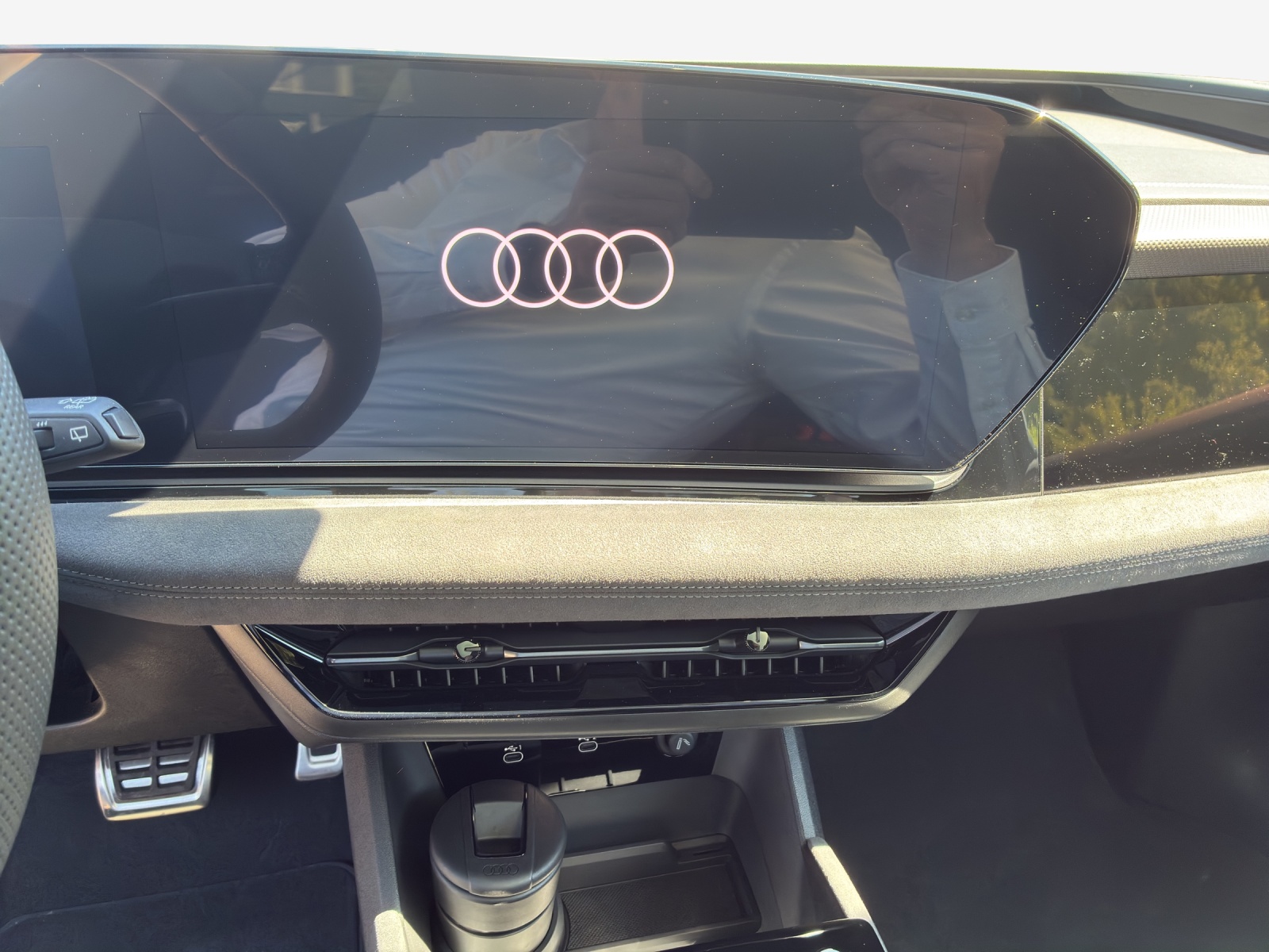 AUDI S6 Avant e-tron quattro-image-10