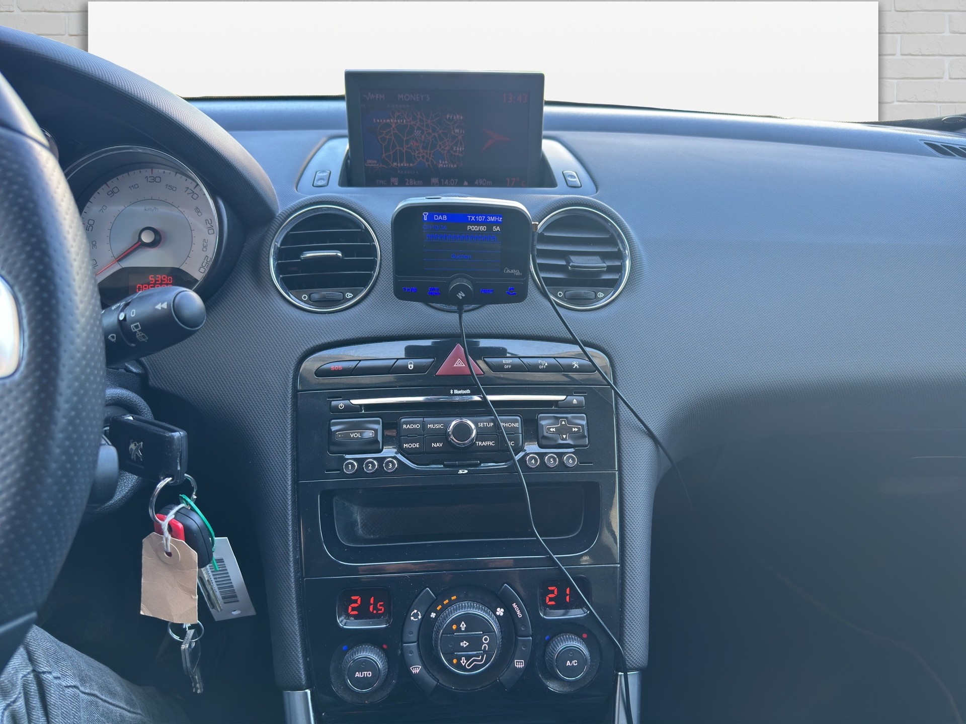 PEUGEOT 308 1.6 16V T GTi-image-9
