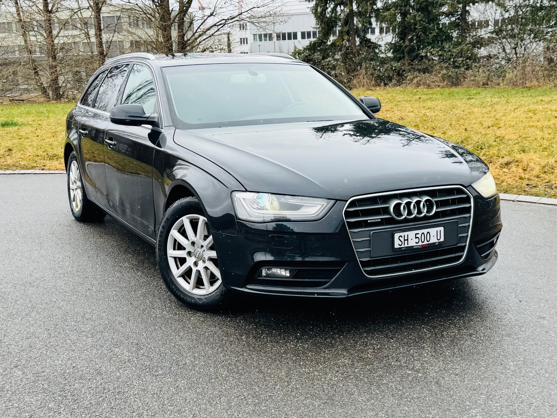 AUDI A4 Avant 1.8 TFSI quattro S-Line-image-0