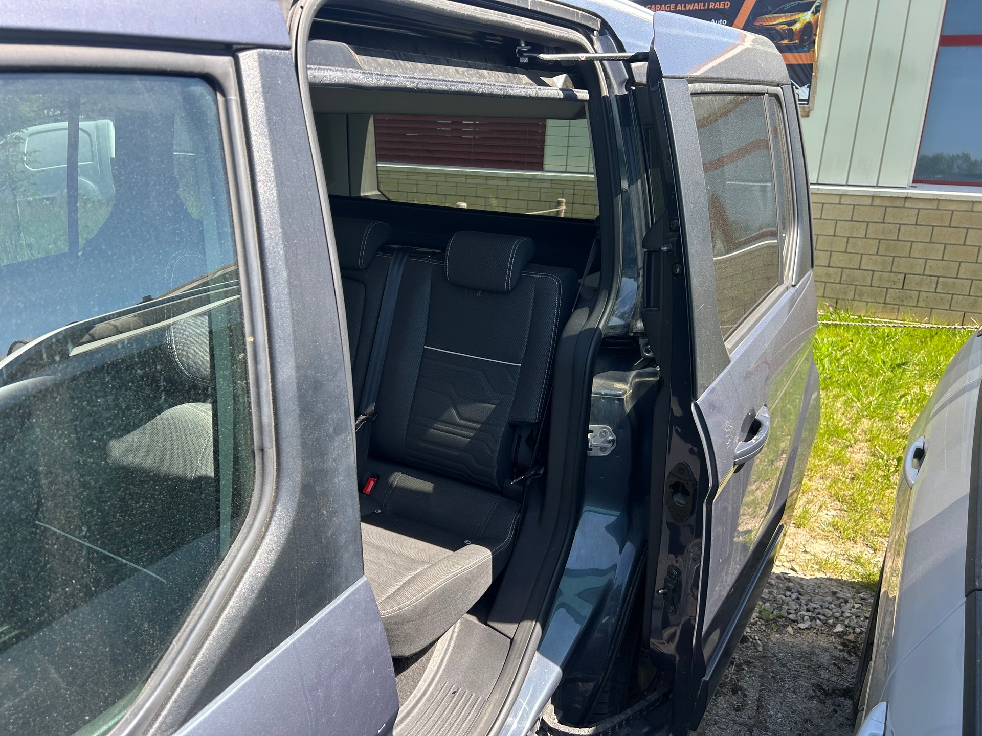 FORD Tourneo Connect 1.0 SCTi Trend-image-10
