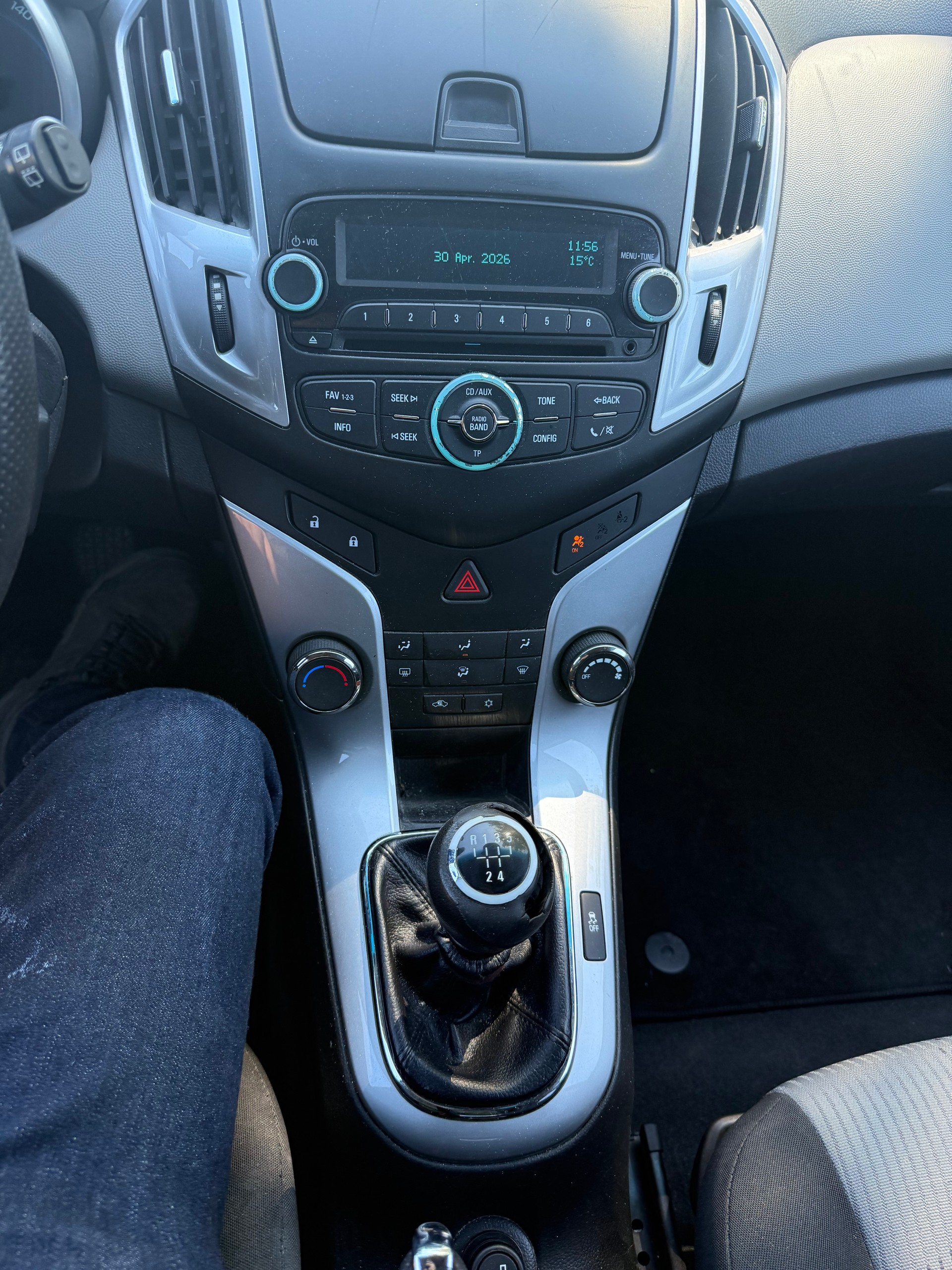 CHEVROLET Cruze Station Wagon 1.6 LT-image-13