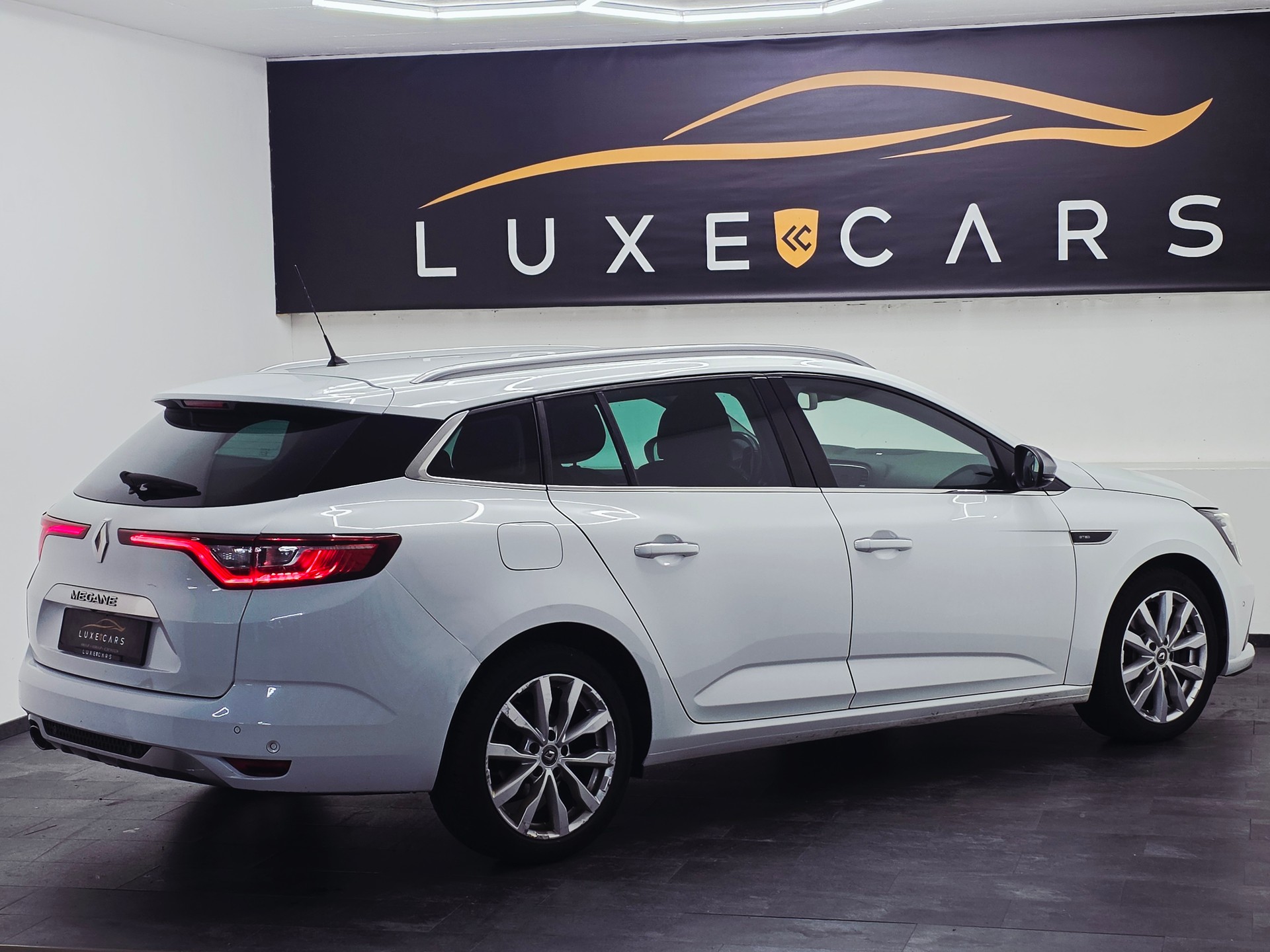 RENAULT Mégane Grandtour 1.6 16V Turbo GT Line*FRISCH MFK UND SERVICE*TOP AUSSTATTUNG*AHK 1700 KG*-image-7