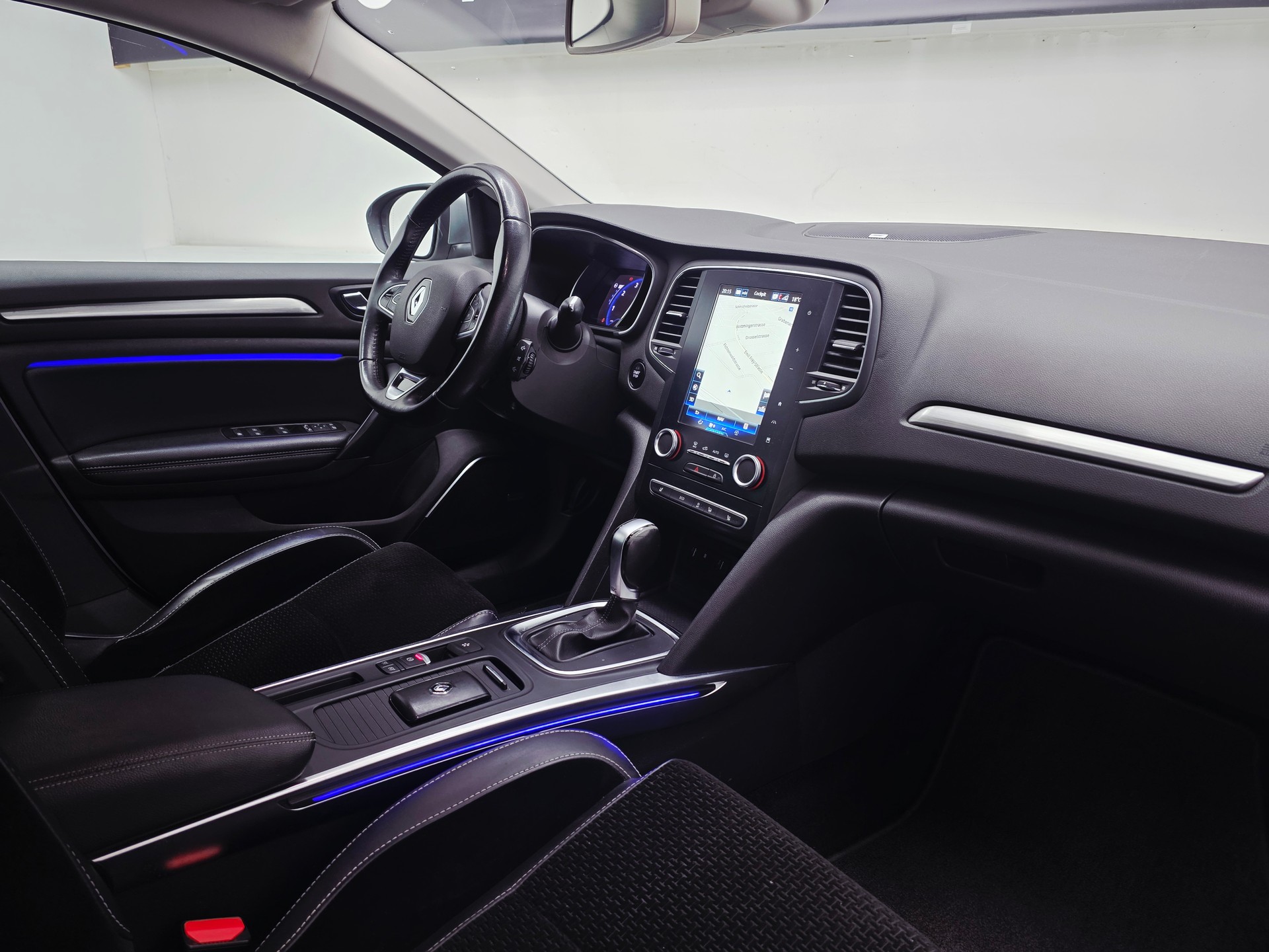 RENAULT Mégane Grandtour 1.6 16V Turbo GT Line*FRISCH MFK UND SERVICE*TOP AUSSTATTUNG*AHK 1700 KG*-image-13