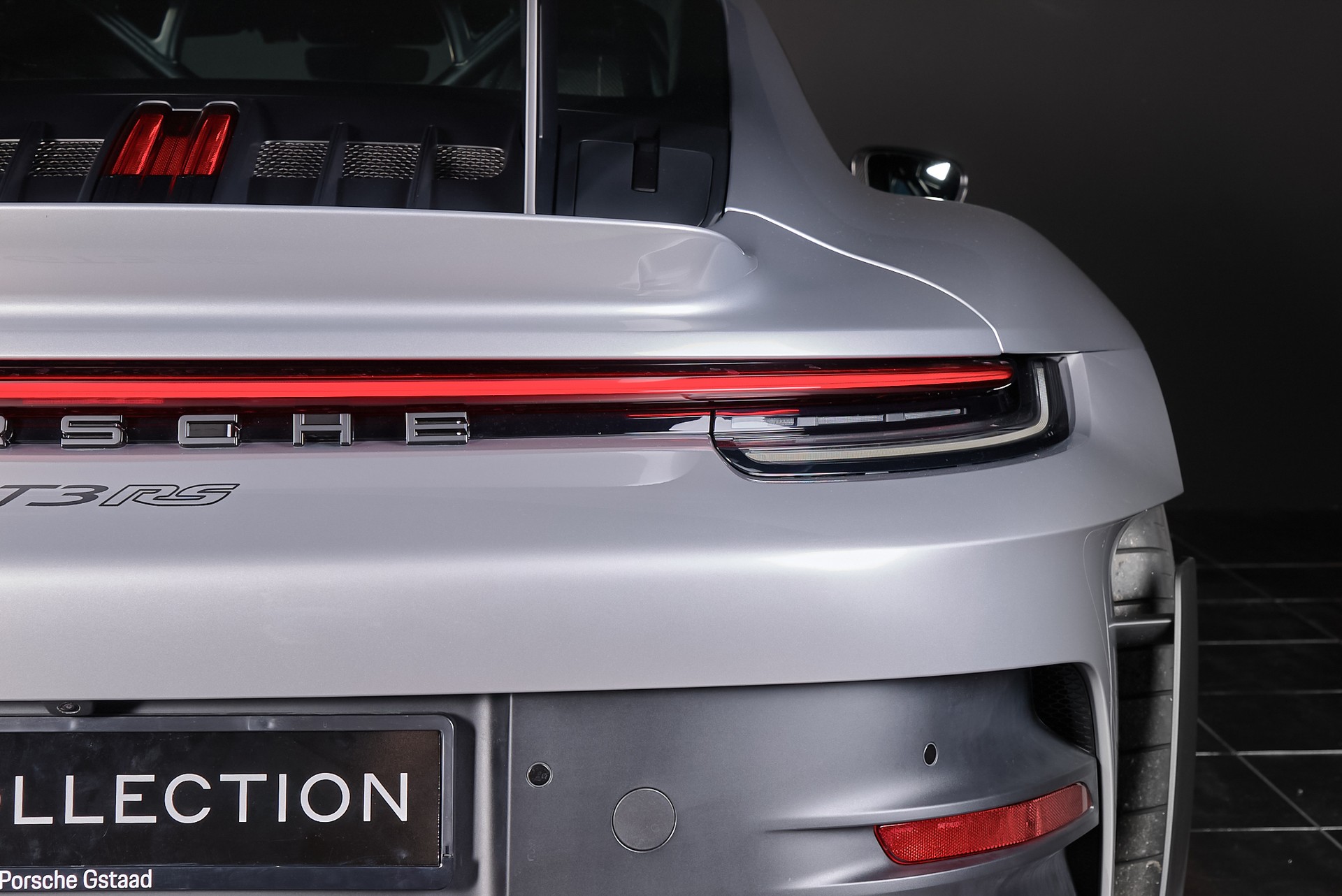 PORSCHE 911 GT3 RS-image-10