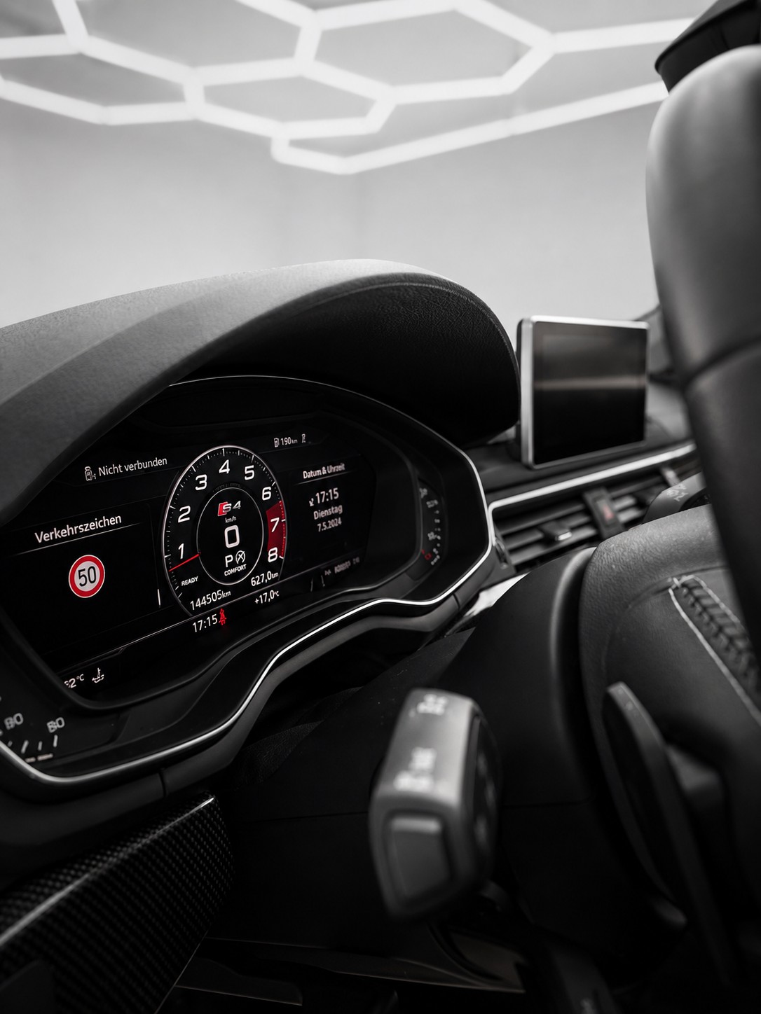 AUDI S4 Avant 3.0 TFSI quattro tiptronic-image-7