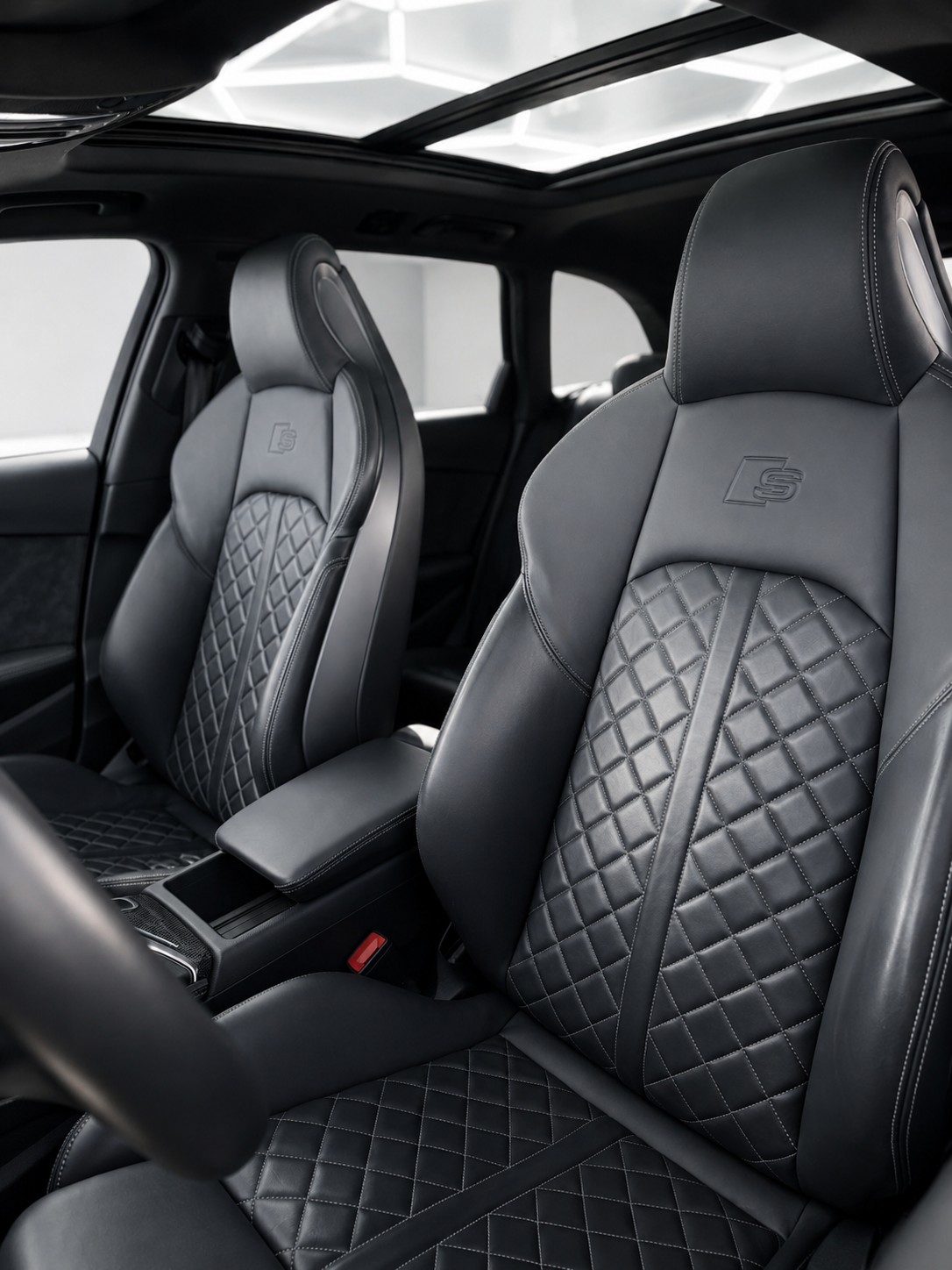 AUDI S4 Avant 3.0 TFSI quattro tiptronic-image-6