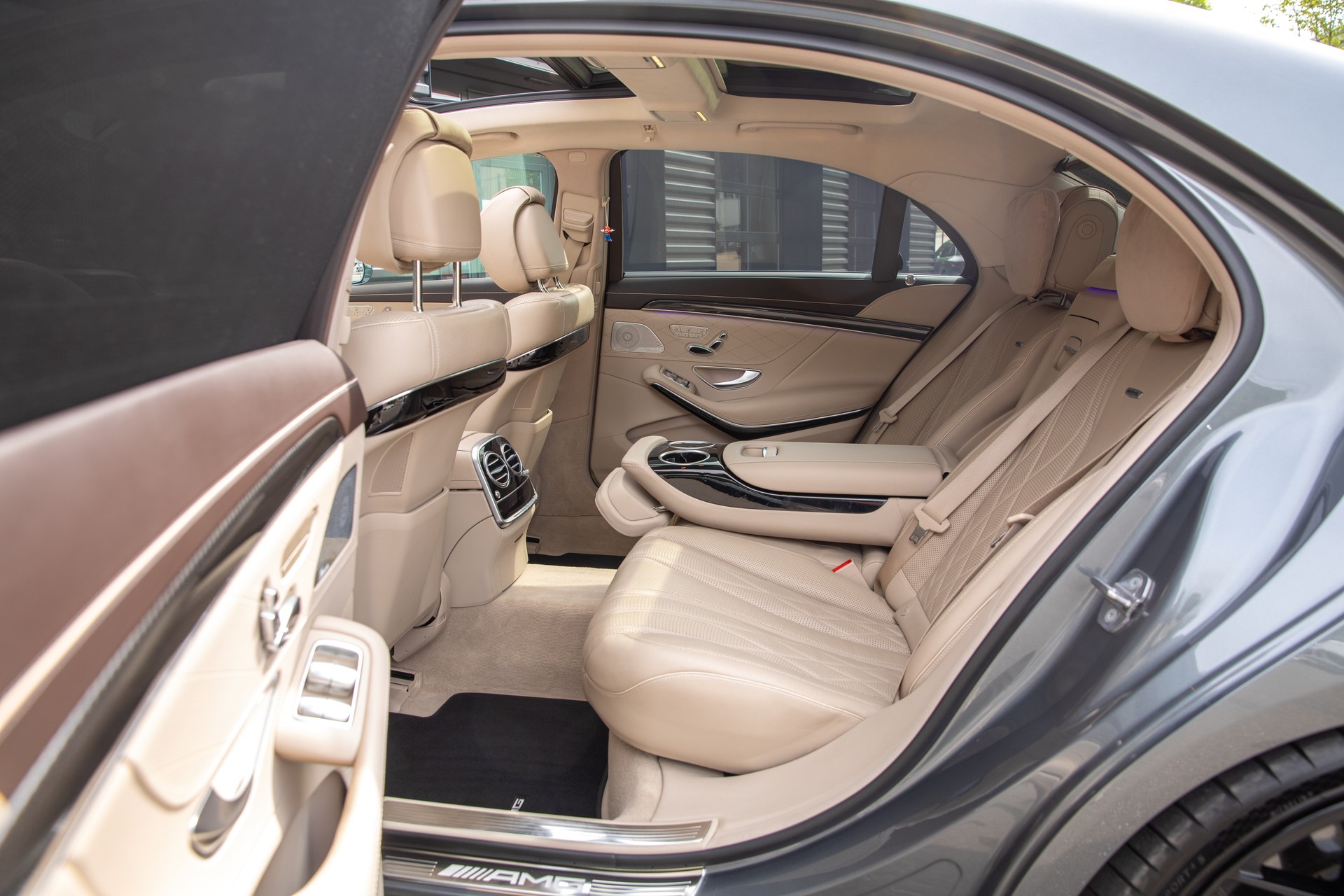 MERCEDES-BENZ S 63 AMG L 4Matic+ 9G-Tronic-image-10