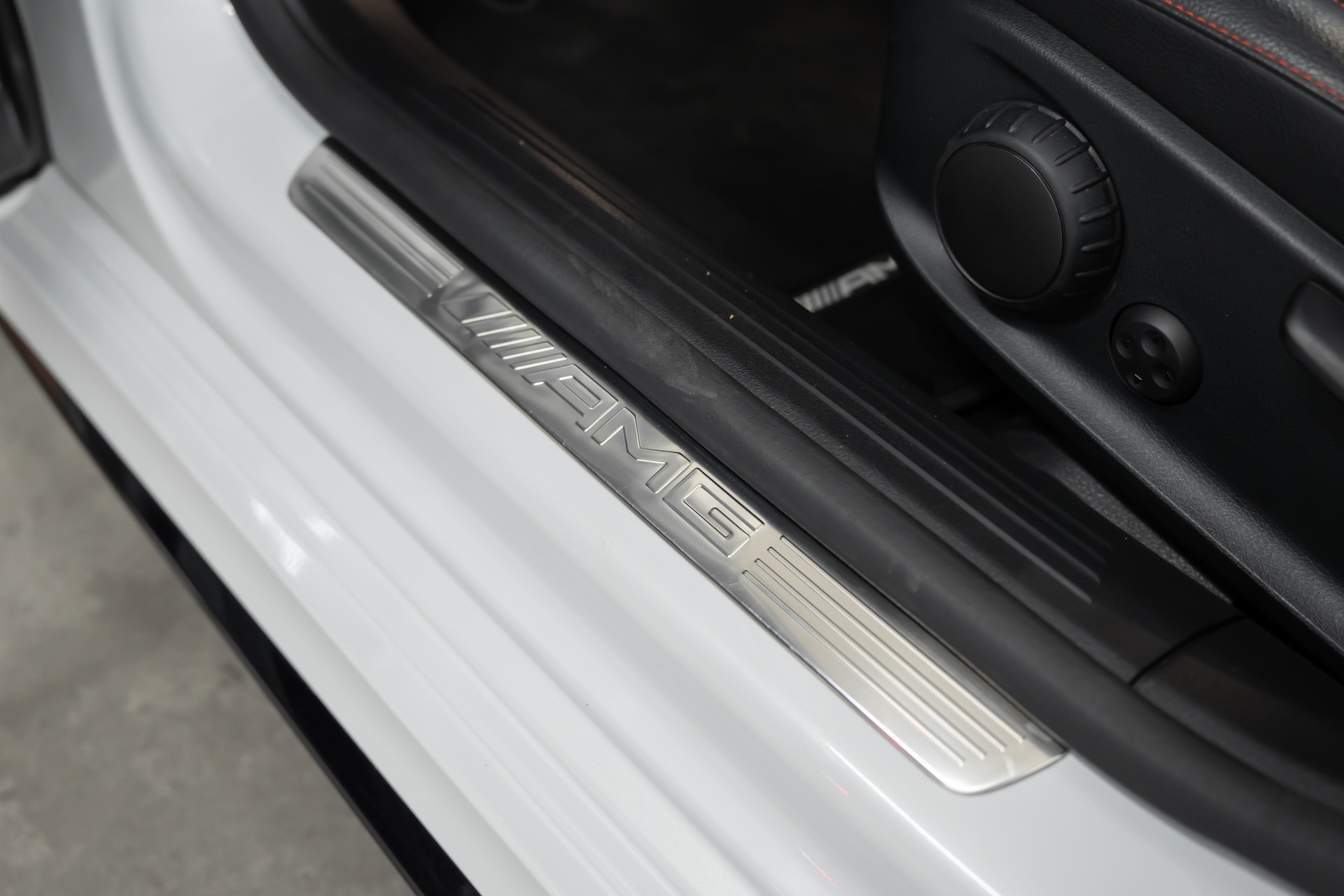 MERCEDES-BENZ A 45 S AMG 4Matic+ Speedshift *Performance*Panorama*Fahrassistenz*Burmester*-image-17