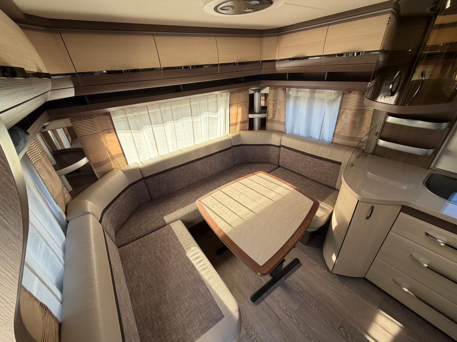 HOBBY ***PRESTIGE 720 UKFE *** KAJÜTTENBETT***TOP GEPFLEGT***MOVER***-image-8