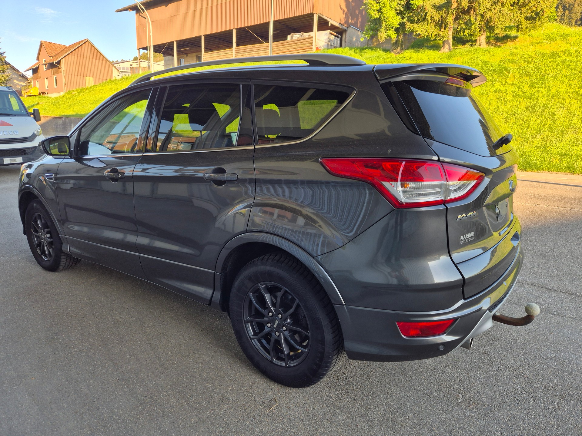 FORD Kuga 2.0 TDCi Carving 4WD PowerShift-image-4