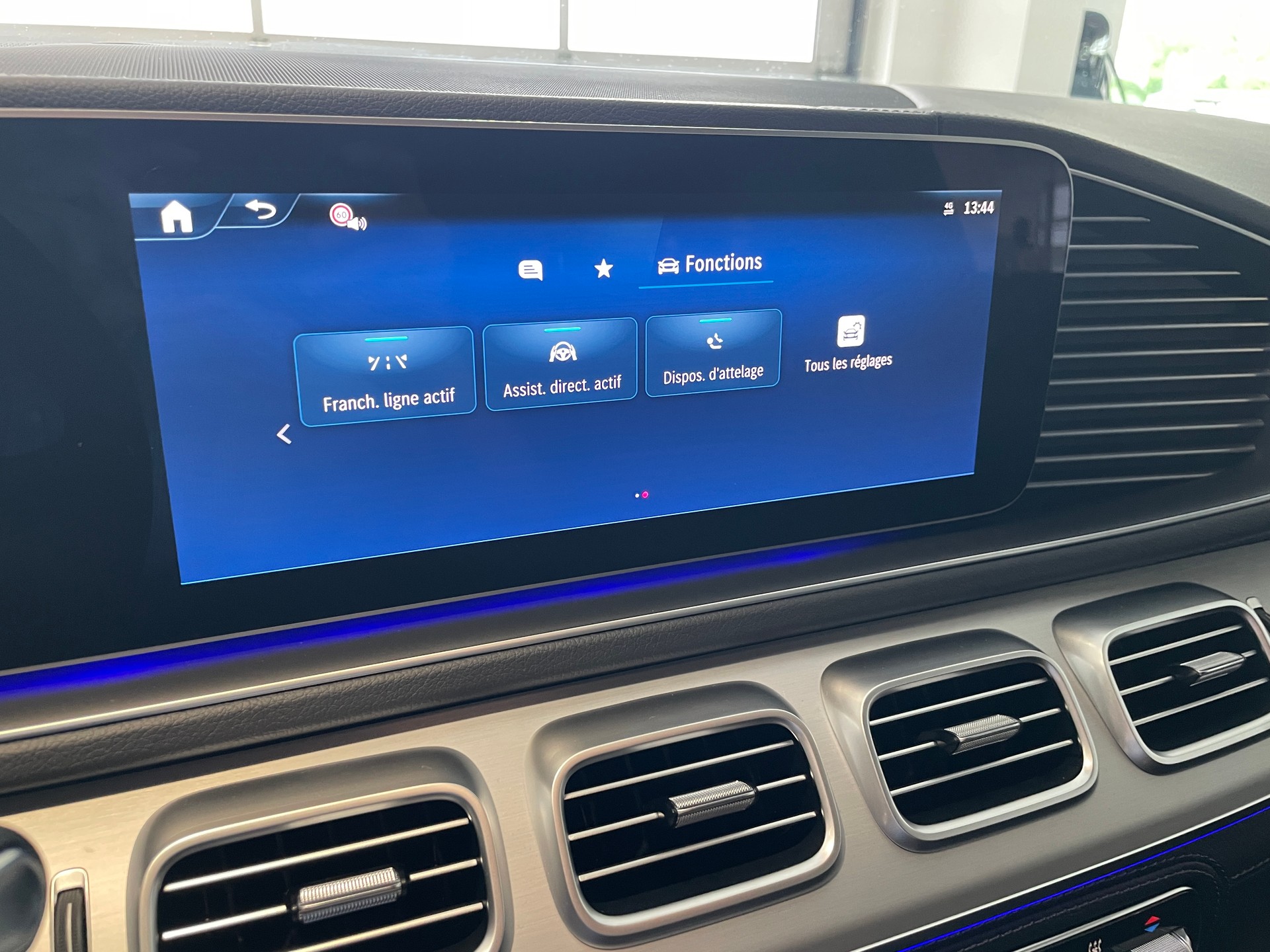 MERCEDES-BENZ GLE 350 de EQ Hybrid 4Matic 9G-Tronic AMG Line EQ Star-image-24
